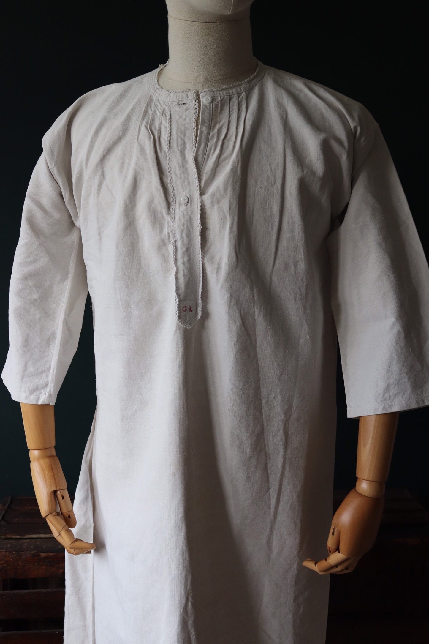 Vintage antique french white linen nightgown night shirt pin tuck pleats size free 43” chest indigo dye project