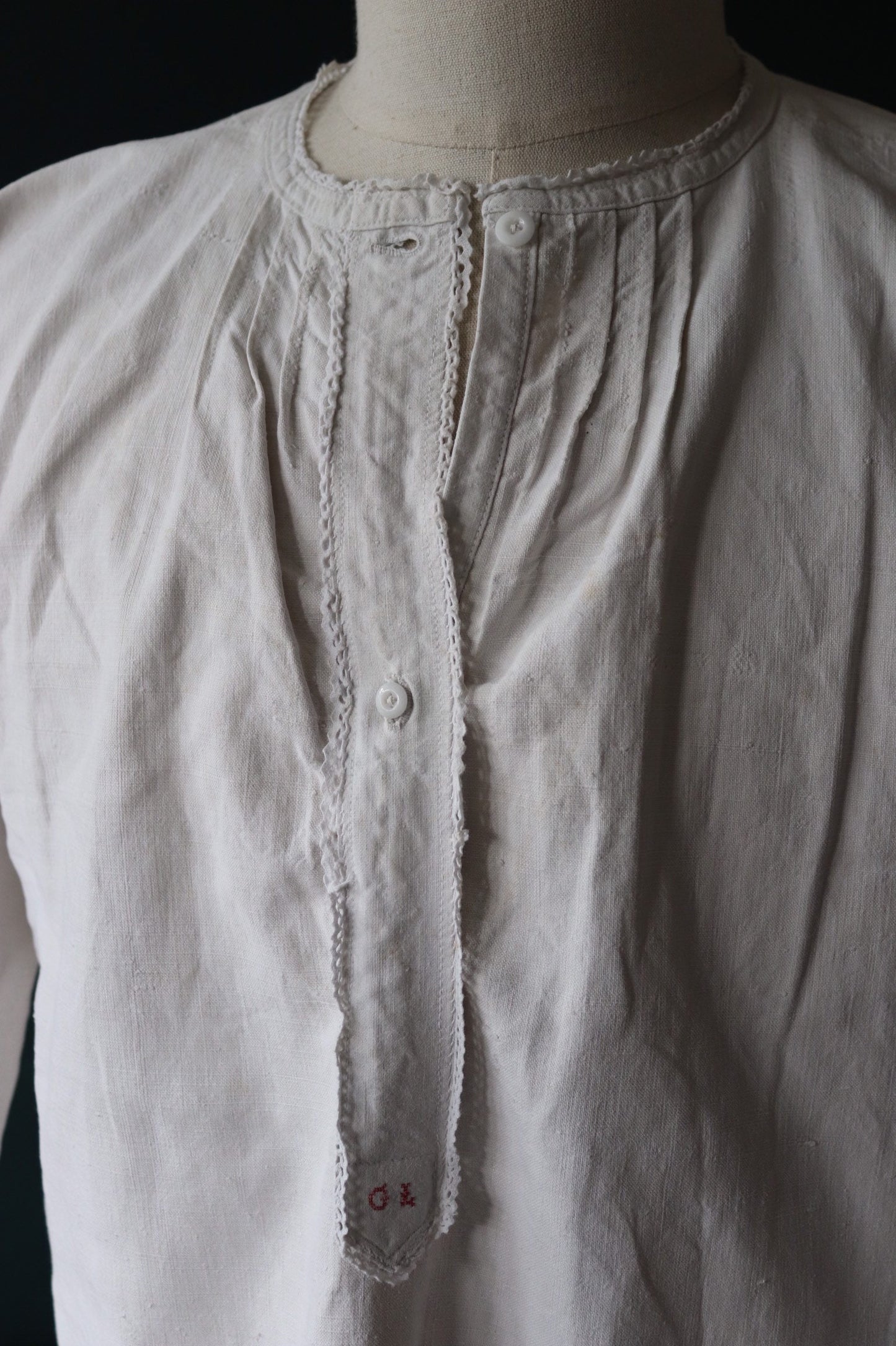 Vintage antique french white linen nightgown night shirt pin tuck pleats size free 43” chest indigo dye project