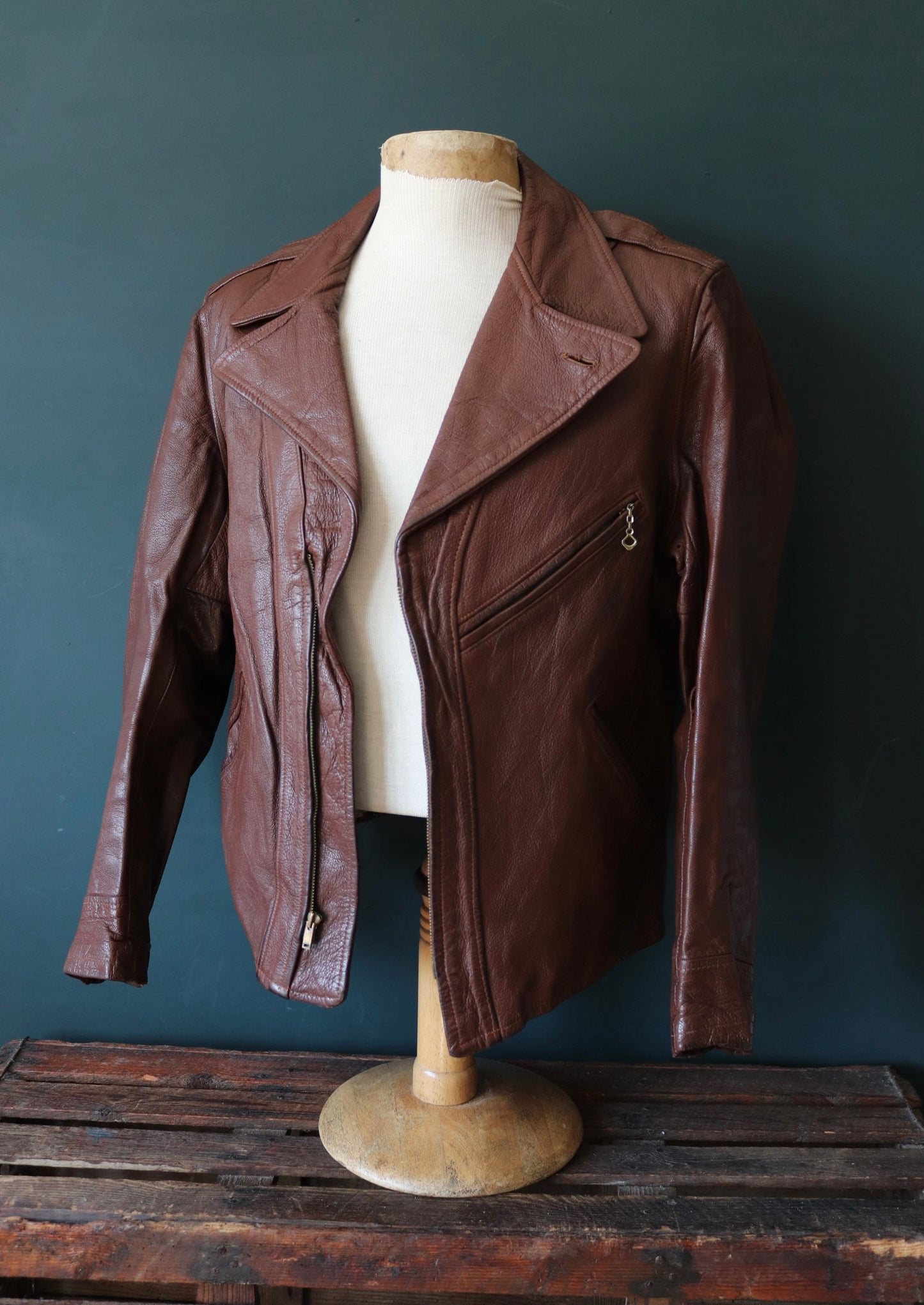 Vintage 1930s 1940s 40s leather jacket California Sportswear goatskin Talon sunburst zipper biker 42” chest aviator