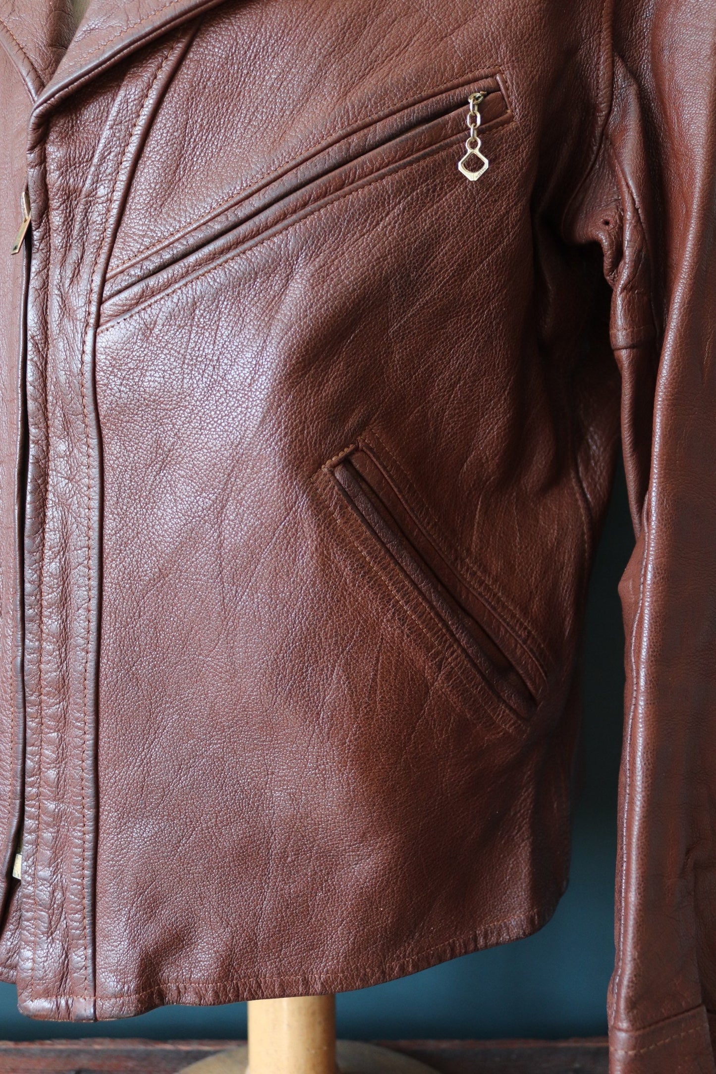 Vintage 1930s 1940s 40s leather jacket California Sportswear goatskin Talon sunburst zipper biker 42” chest aviator