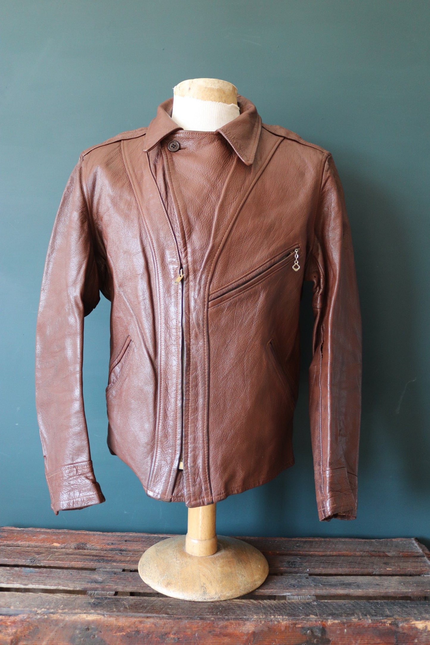 Vintage 1930s 1940s 40s leather jacket California Sportswear goatskin Talon sunburst zipper biker 42” chest aviator