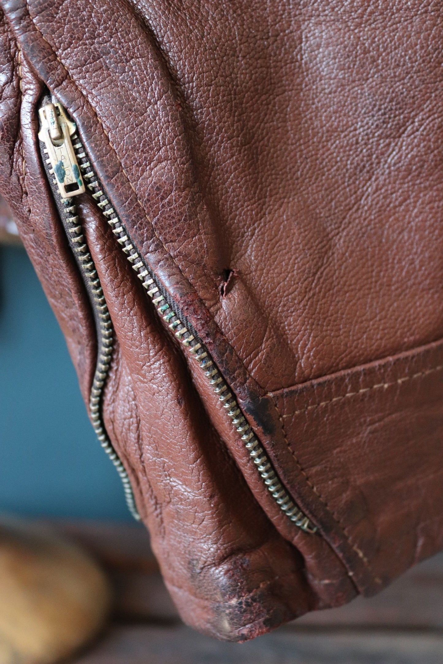 Vintage 1930s 40s goatskin leather jacket - California Sportswear - Talon sunburst zipper - 42” chest - aviator