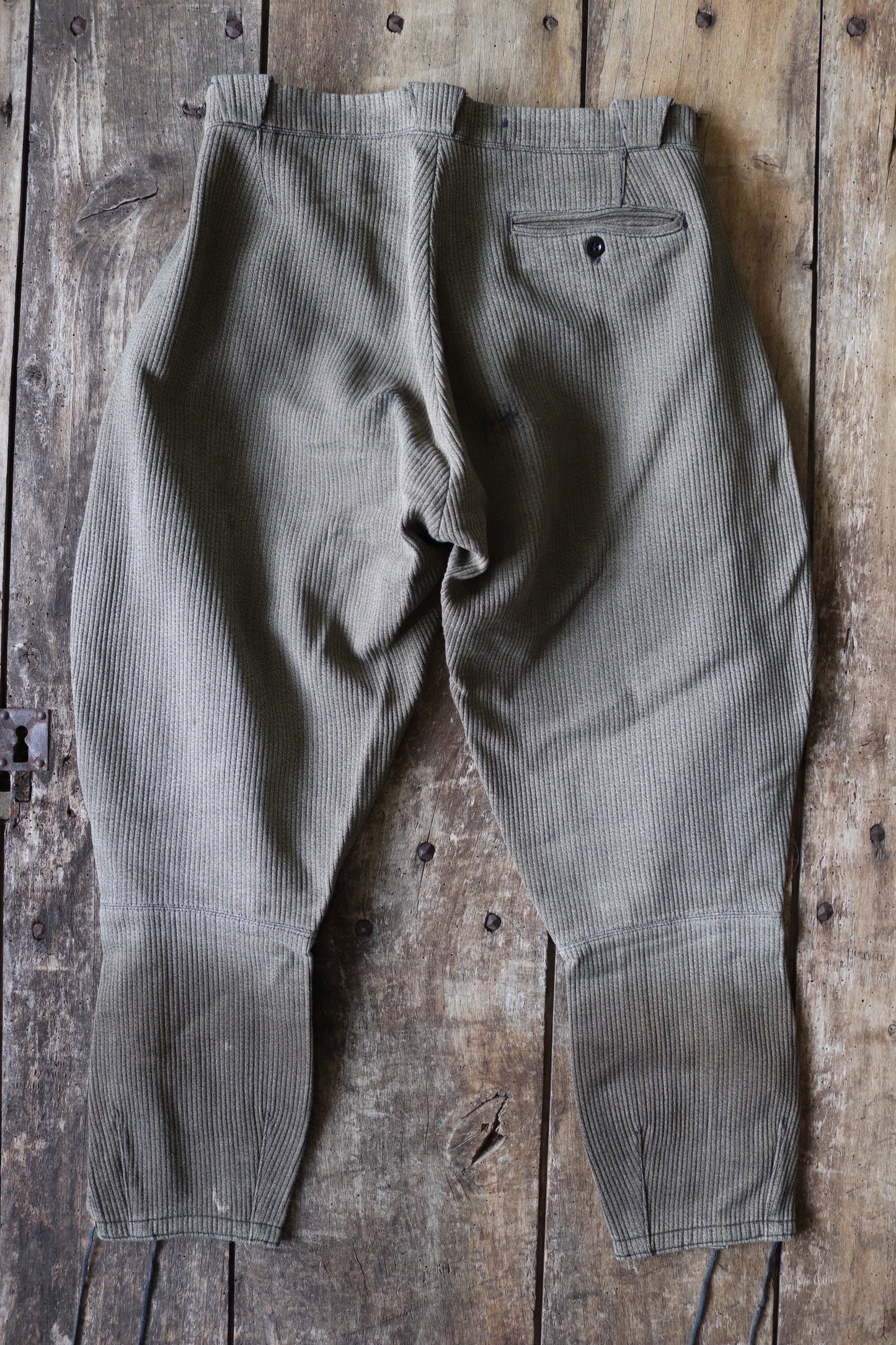 Vintage French workwear trousers 1950s brown pique coutil corduroy hunting riding breeches darned repaired 29” x 24.5” jodhpurs