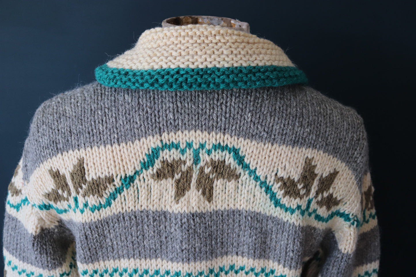 Vintage 1960s hand knitted wool cowichan sweater cardigan jumper knit snowflake cream grey green shawl collar 42” chest
