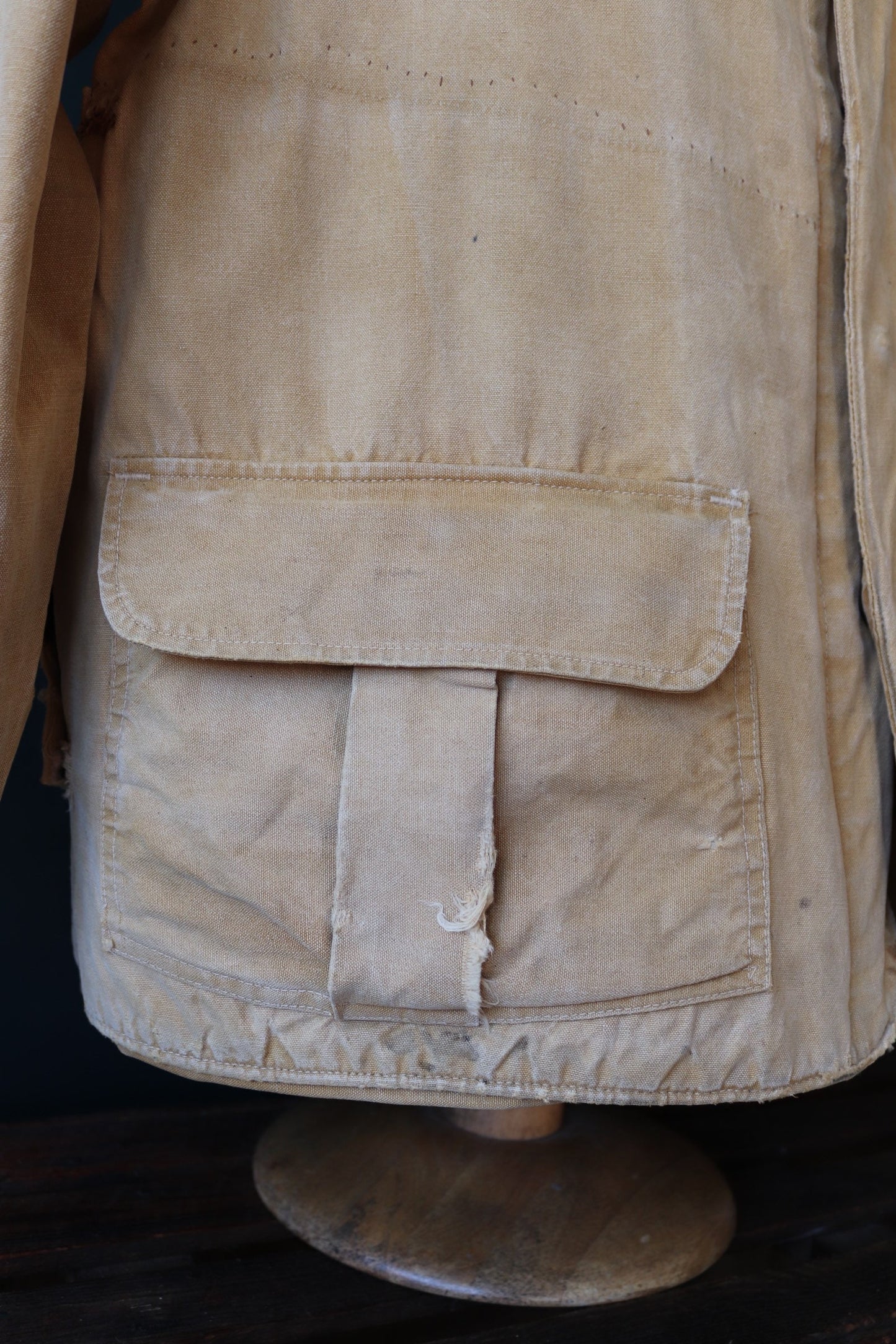 Vintage 1950s 50s Hinson Bodyguard tan brown tin cloth cotton canvas hunting jacket 47" chest work workwear chore shooting waterproof