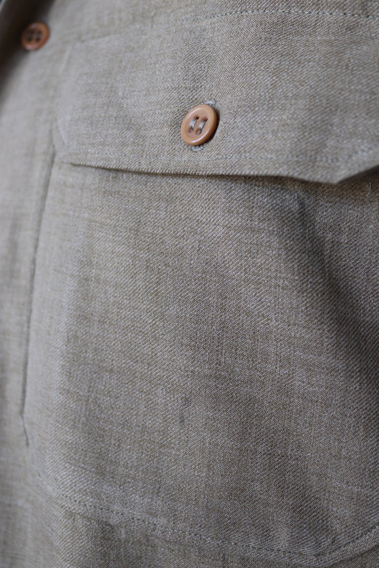 Vintage 1940s wool shirt - WW2 US Army gas flap - field utility - 40” chest - darned and repaired