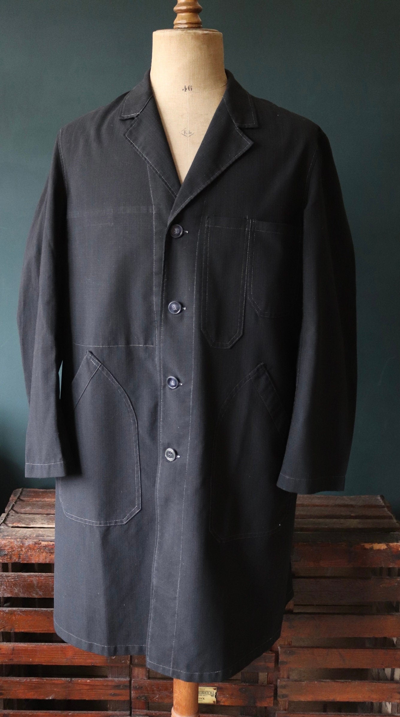 Vintage French workwear jacket - 1950s 60s black chore coat - maquignon - Vetra duster - 46” chest