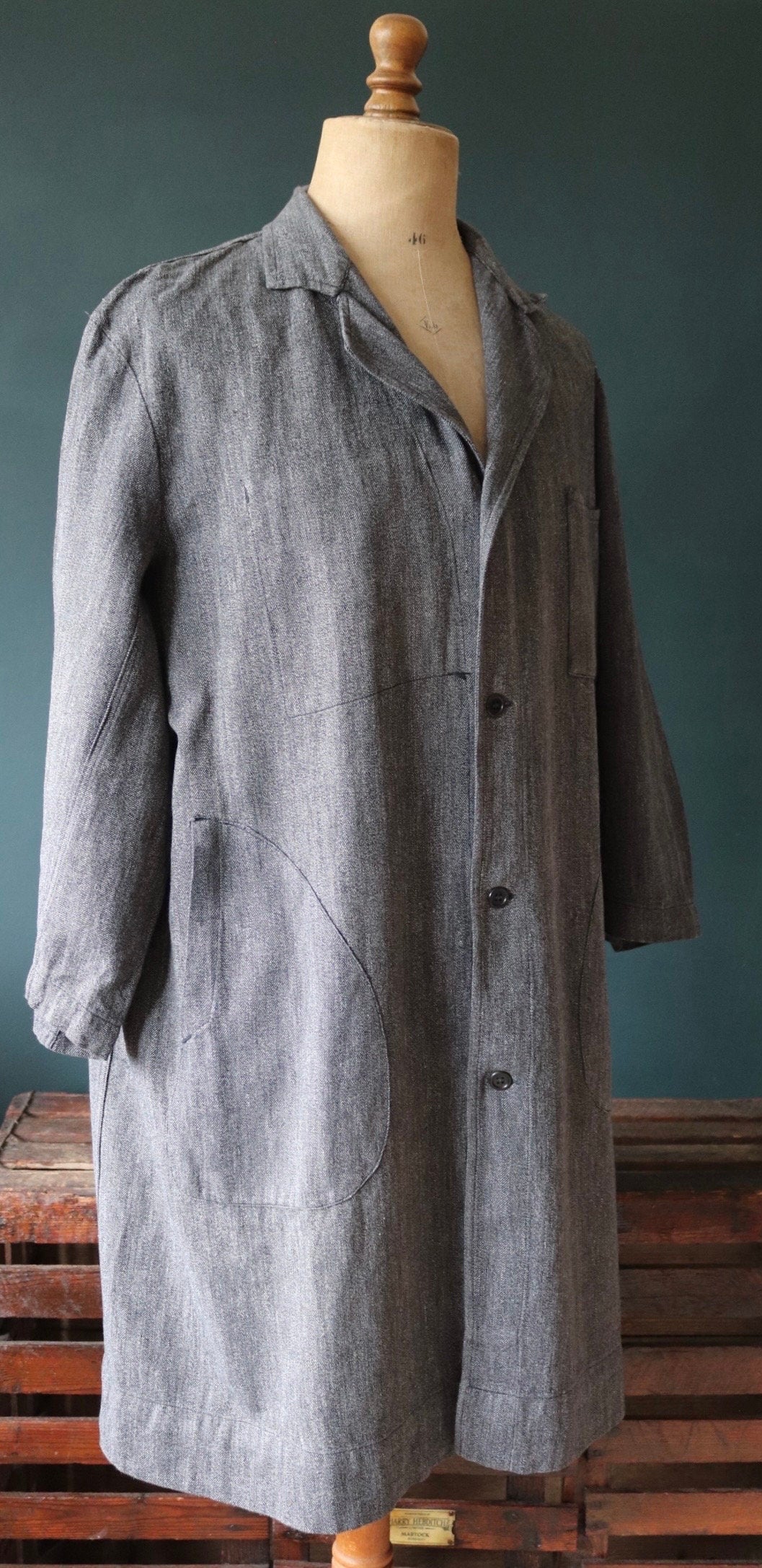 Vintage French workwear jacket 1950s 1960s salt pepper grey work coat overall factory machinist shopkeeper 49” chest