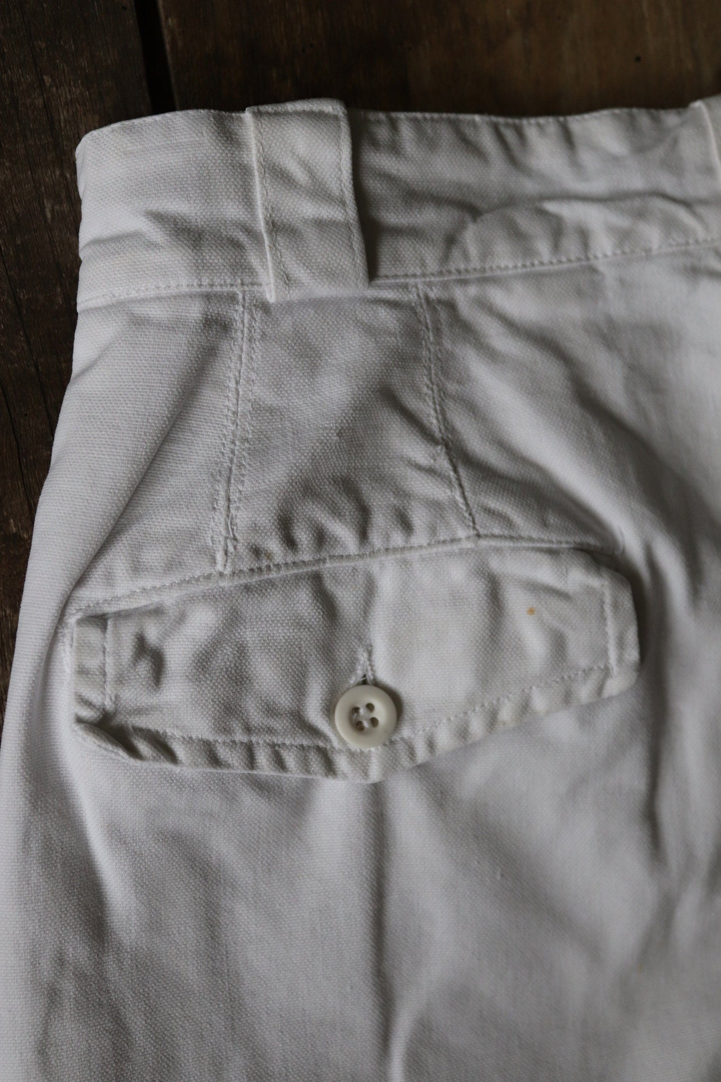 Vintage French shorts 1960s army military white cotton cuffed summer button fly 28” x 5”