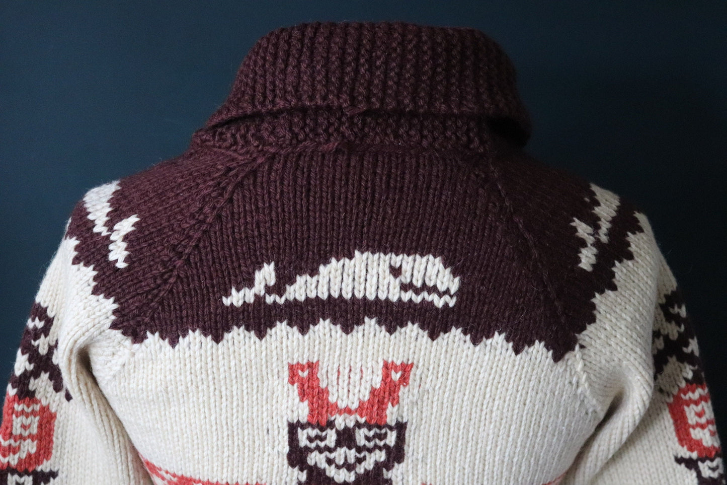 Vintage 1960s 60s hand knitted novelty Totem thick wool cowichan sweater cardigan jumper knit Lightning zipper shawl collar 36” chest