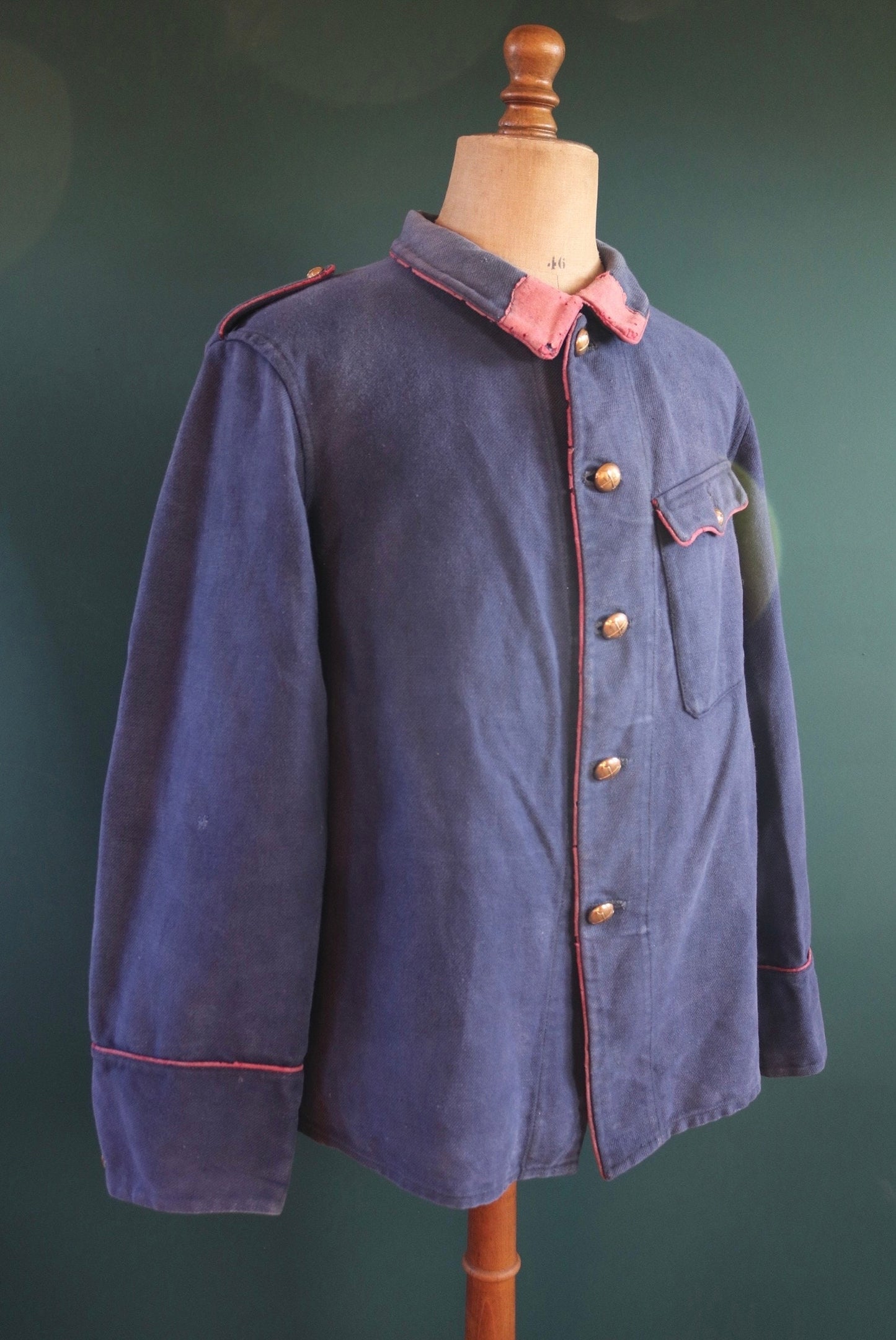 Vintage 1930s workwear jacket Swiss pompier fireman blue cotton twill work chore faded 47” chest bleu de travail