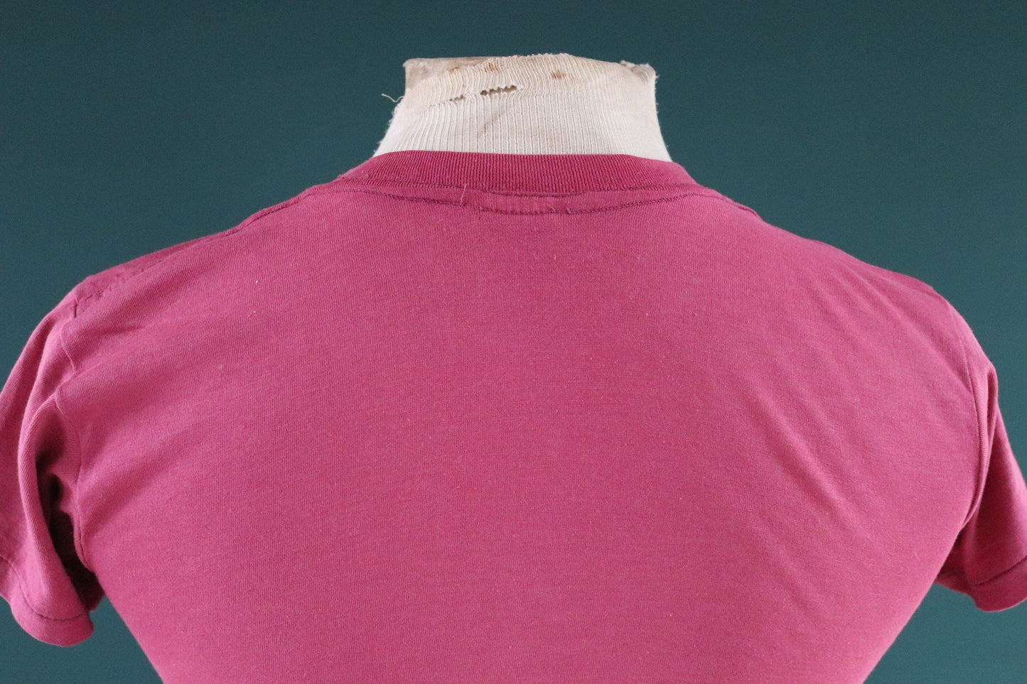 Vintage 1970s 70s 1980s 80s 50/50 plain pink maroon red burgundy t shirt 34” chest