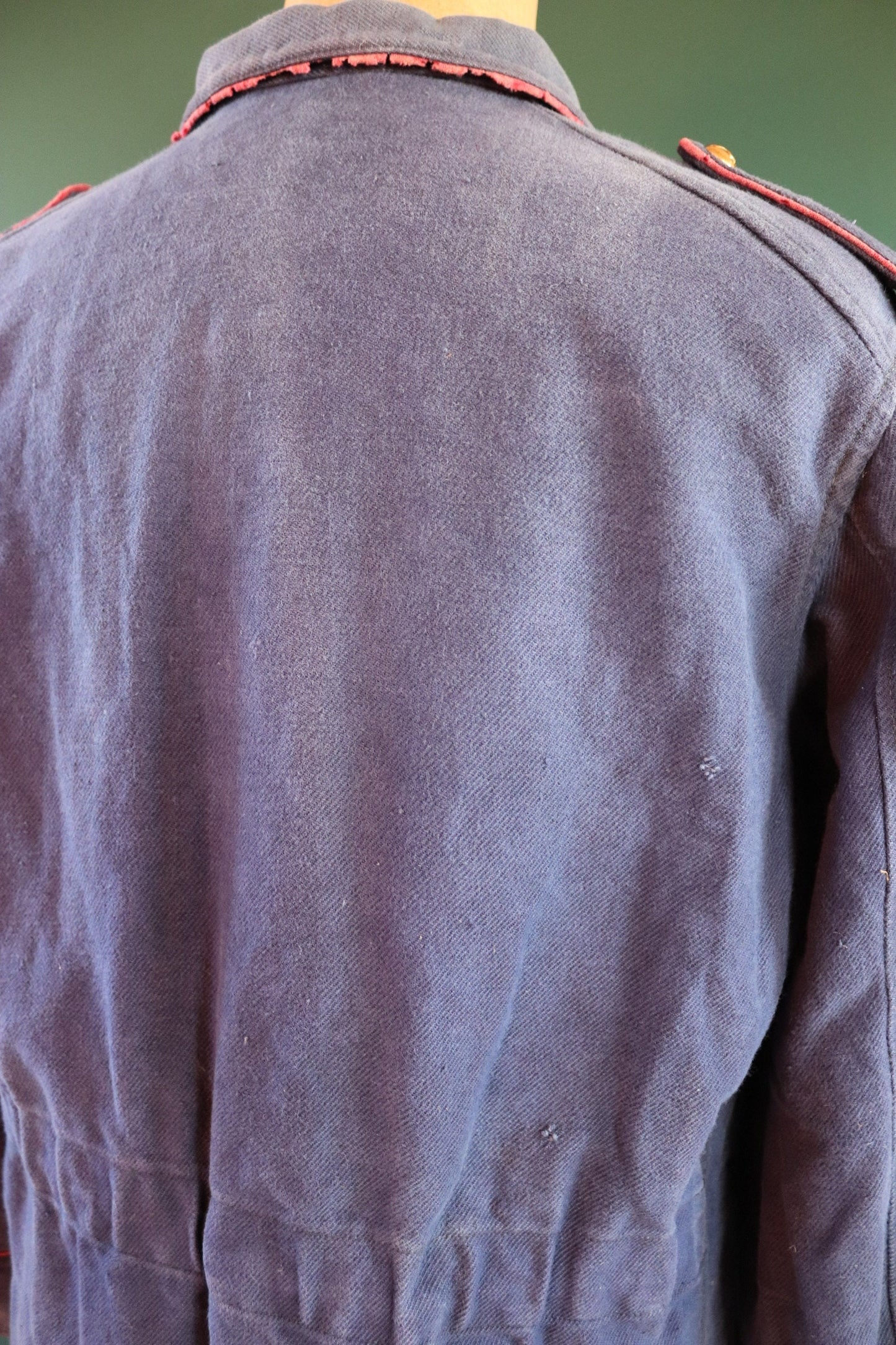 Vintage 1930s workwear jacket Swiss pompier fireman blue cotton twill work chore faded 47” chest bleu de travail