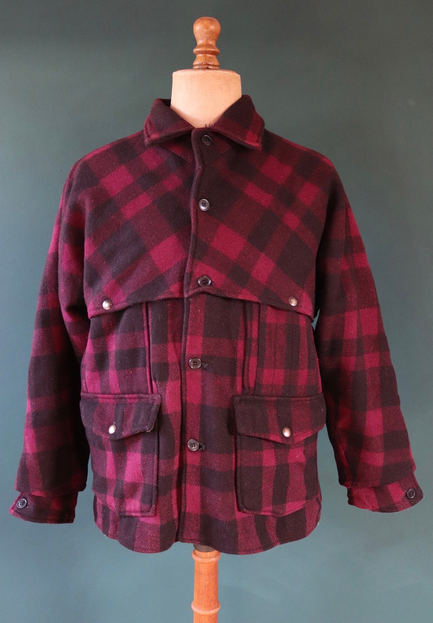 Vintage 1950s 50s Black Bear burgundy red black wool buffalo plaid checked mackinaw cruiser shirt jacket 47” chest Union Made CPO Filson