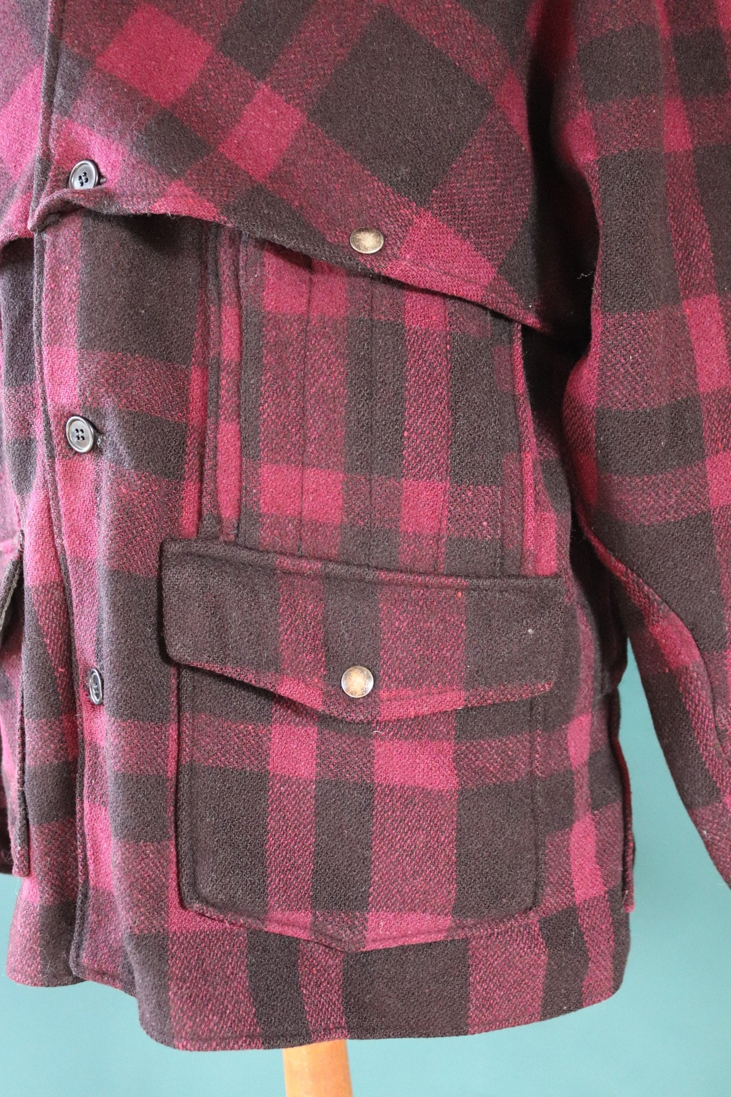 Vintage 1950s 50s Black Bear burgundy red black wool buffalo plaid checked mackinaw cruiser shirt jacket 47” chest Union Made CPO Filson