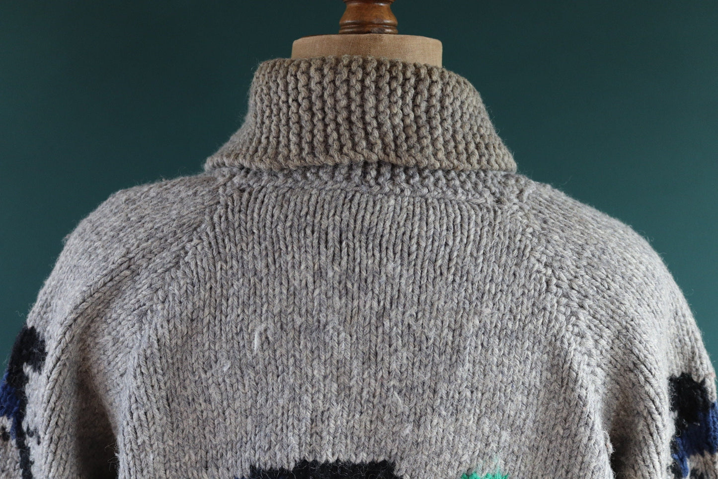 Vintage 1960s 60s hand knitted grey blue orange thick wool cowichan sweater cardigan jumper knit zipper shawl collar 50” chest