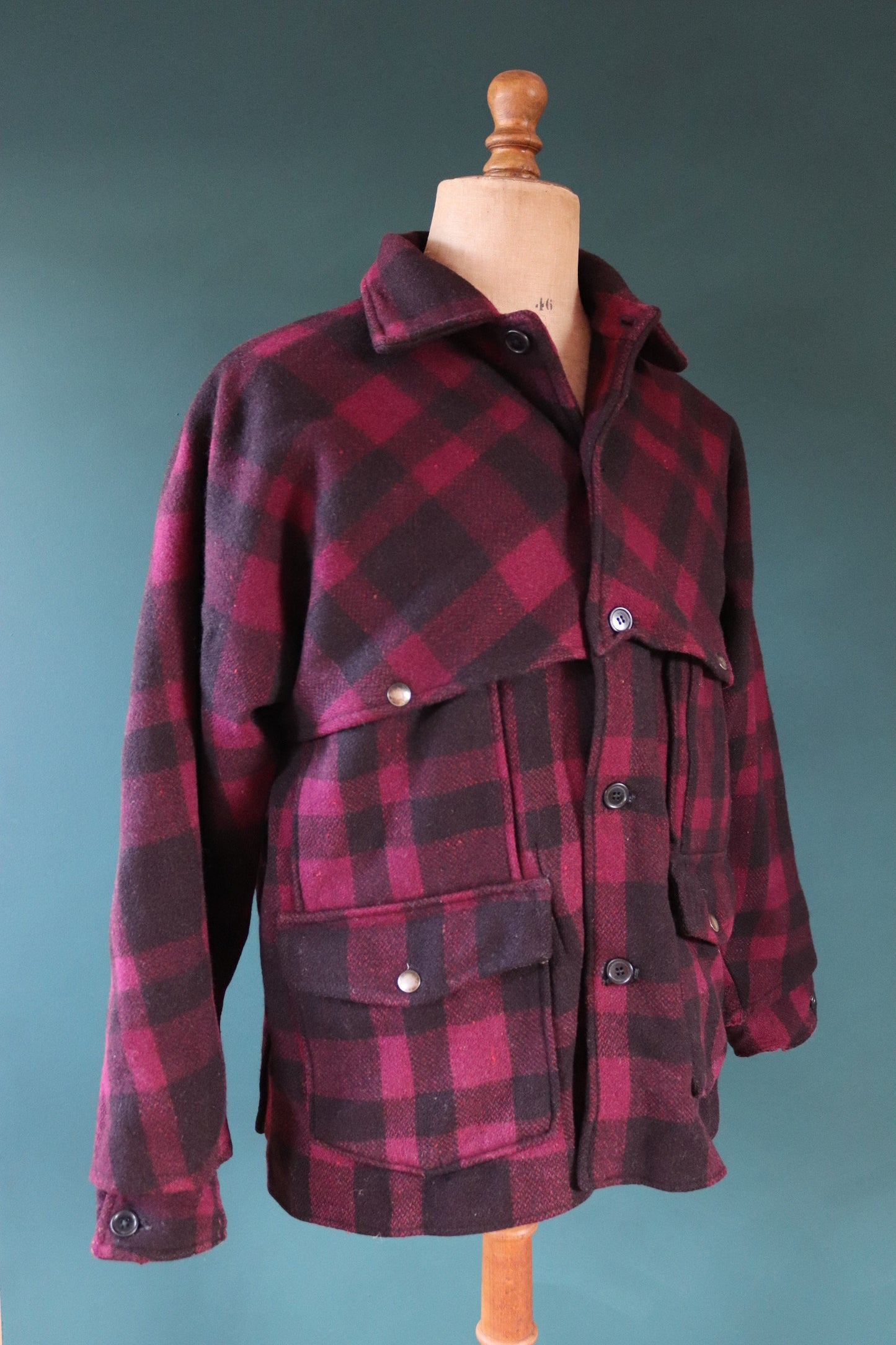 Vintage 1950s 50s Black Bear burgundy red black wool buffalo plaid checked mackinaw cruiser shirt jacket 47” chest Union Made CPO Filson