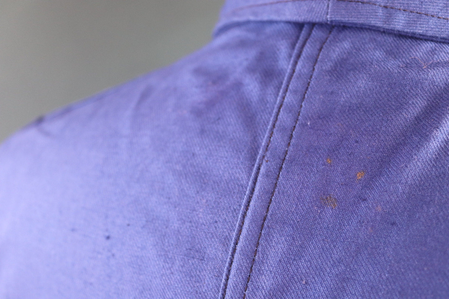 Vintage 1940s workwear jacket - WW2 deadstock - Swedish military hospital - indigo blue cotton twill - 42” chest