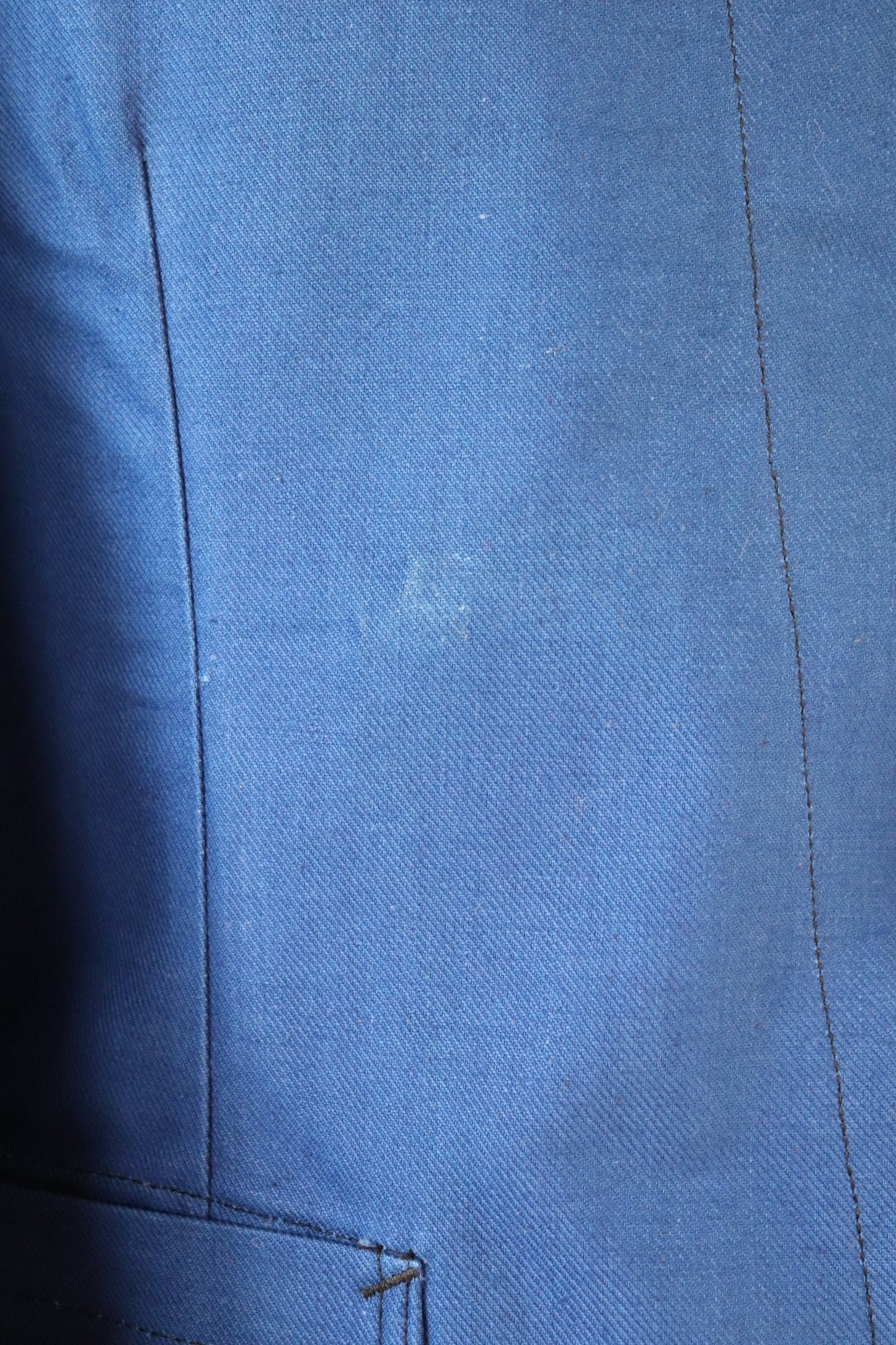Vintage WW2 workwear jacket - 1940s deadstock - Swedish military hospital - indigo blue cotton twill - 42” chest