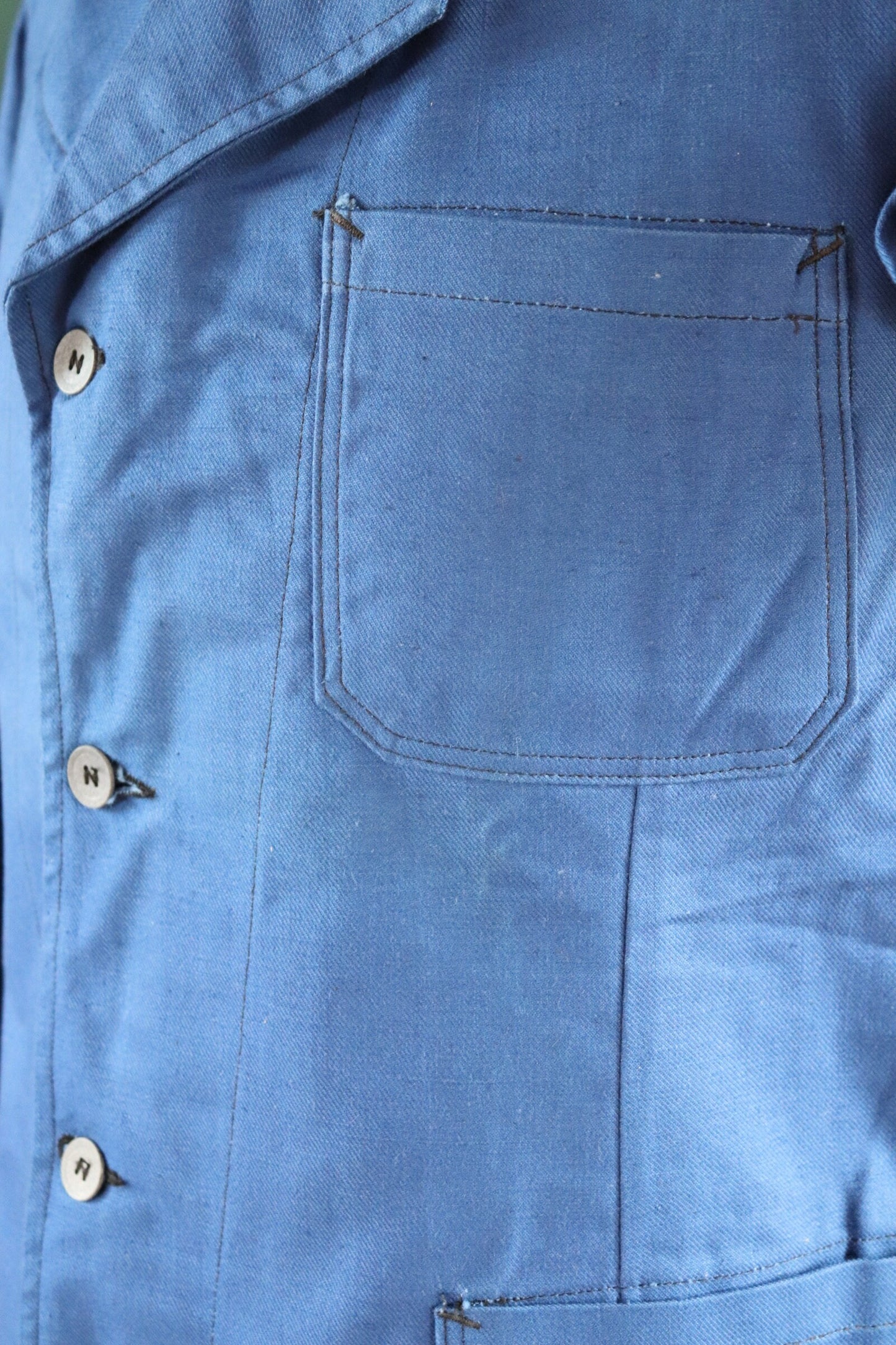 Vintage WW2 workwear jacket 1940s deadstock Swedish military hospital indigo blue cotton twill work chore 42” chest