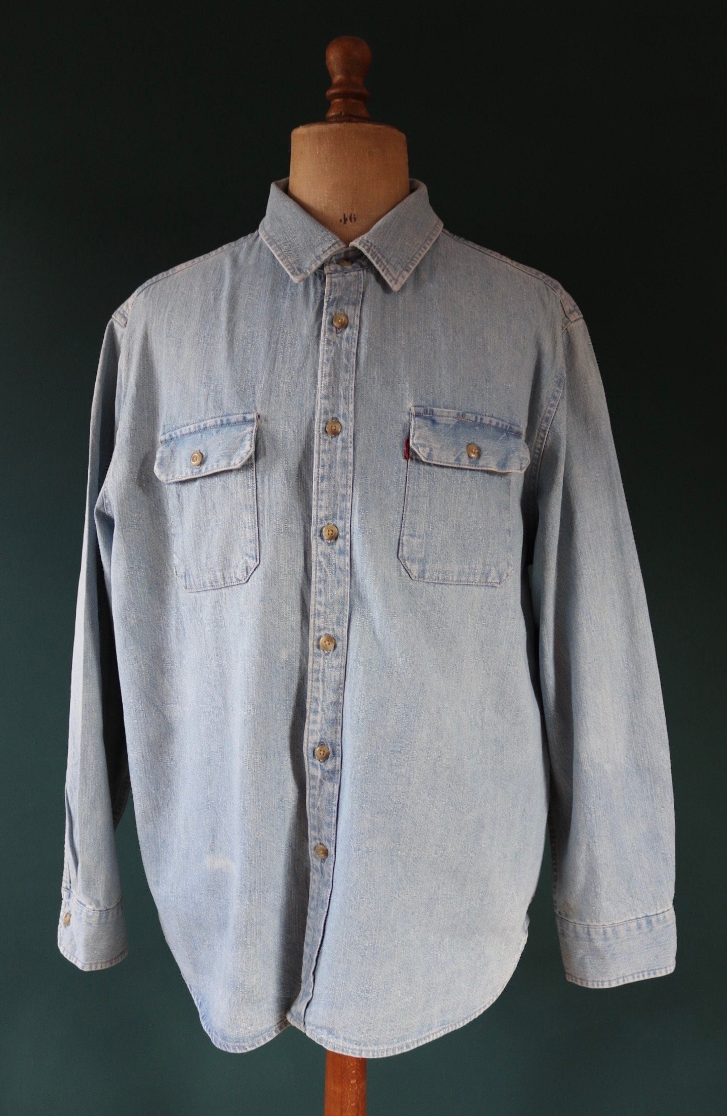 Vintage Levis Levi Strauss pale blue chambray denim shirt cowboy western 53" chest red tab