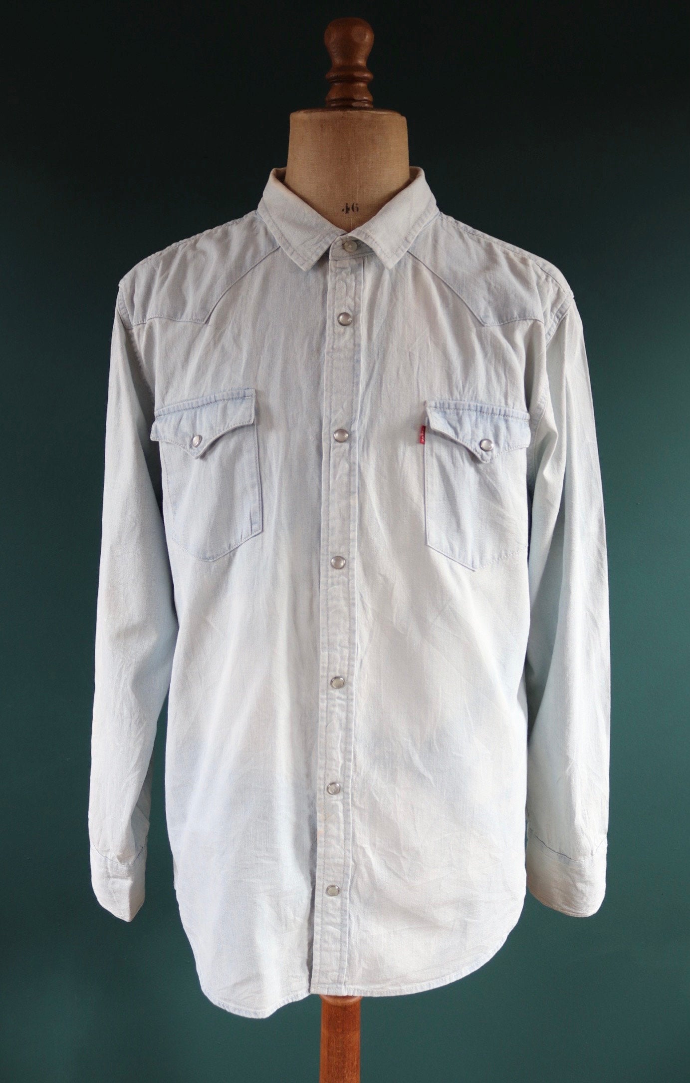 Vintage Levis Levi Strauss pale blue chambray denim shirt cowboy western 47" chest red tab pearl snap