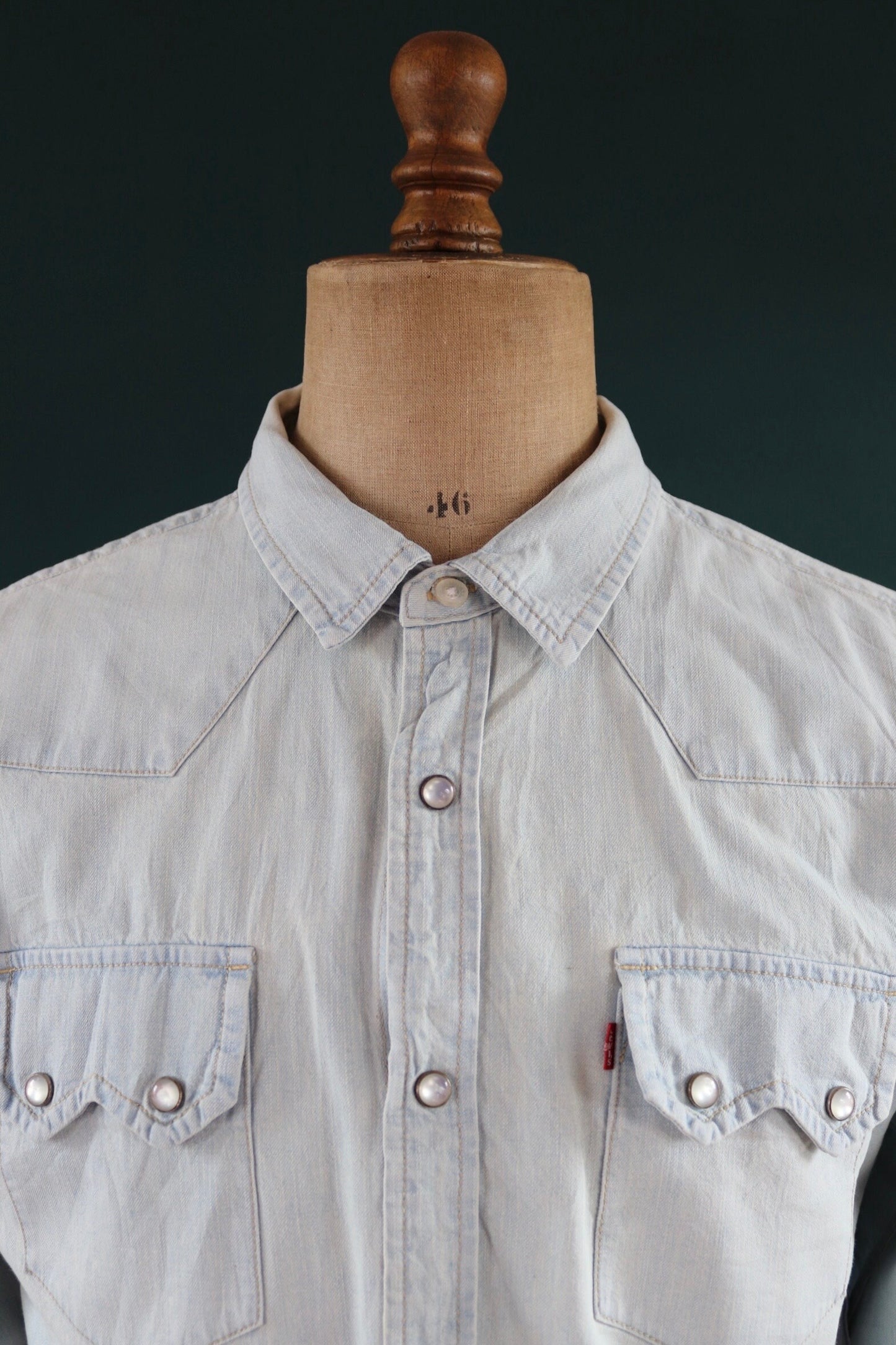 Vintage Levis Levi Strauss pale blue chambray denim shirt cowboy western 44" chest red tab pearl snap saw tooth