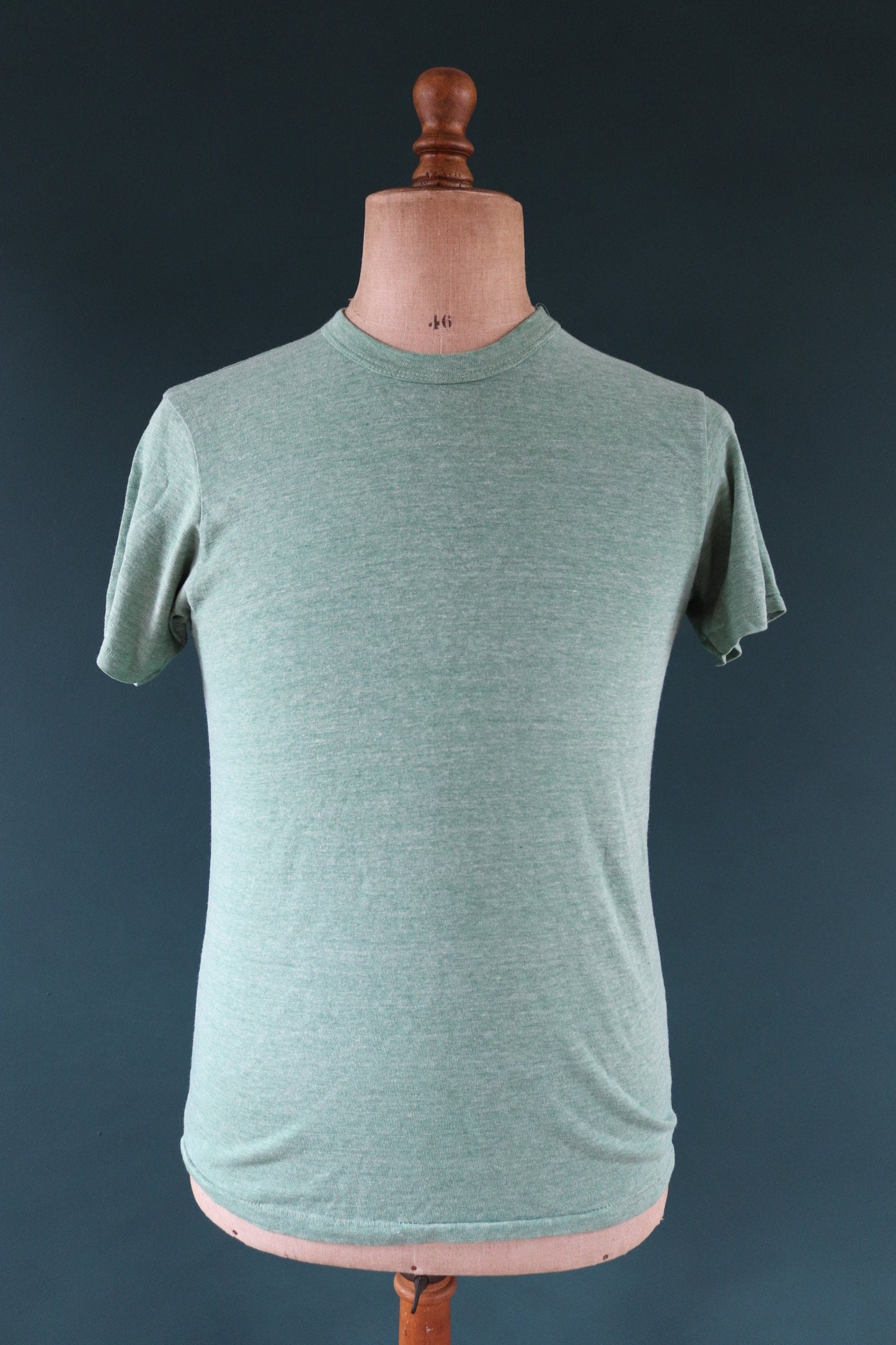 Vintage 1980s surf t shirt - plain green marl sportswear - paper thin - 38” chest