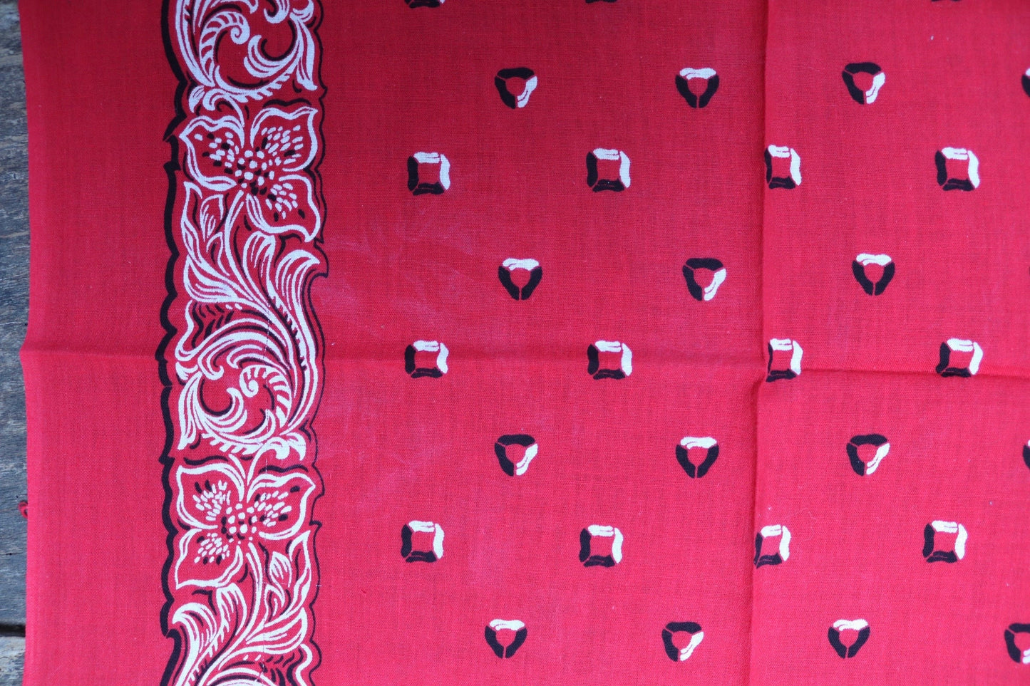 Vintage 1960s 60s turkey red printed bandana pocket square neckerchief 20.5” x 20.5” cotton color colour fast workwear RN 15898