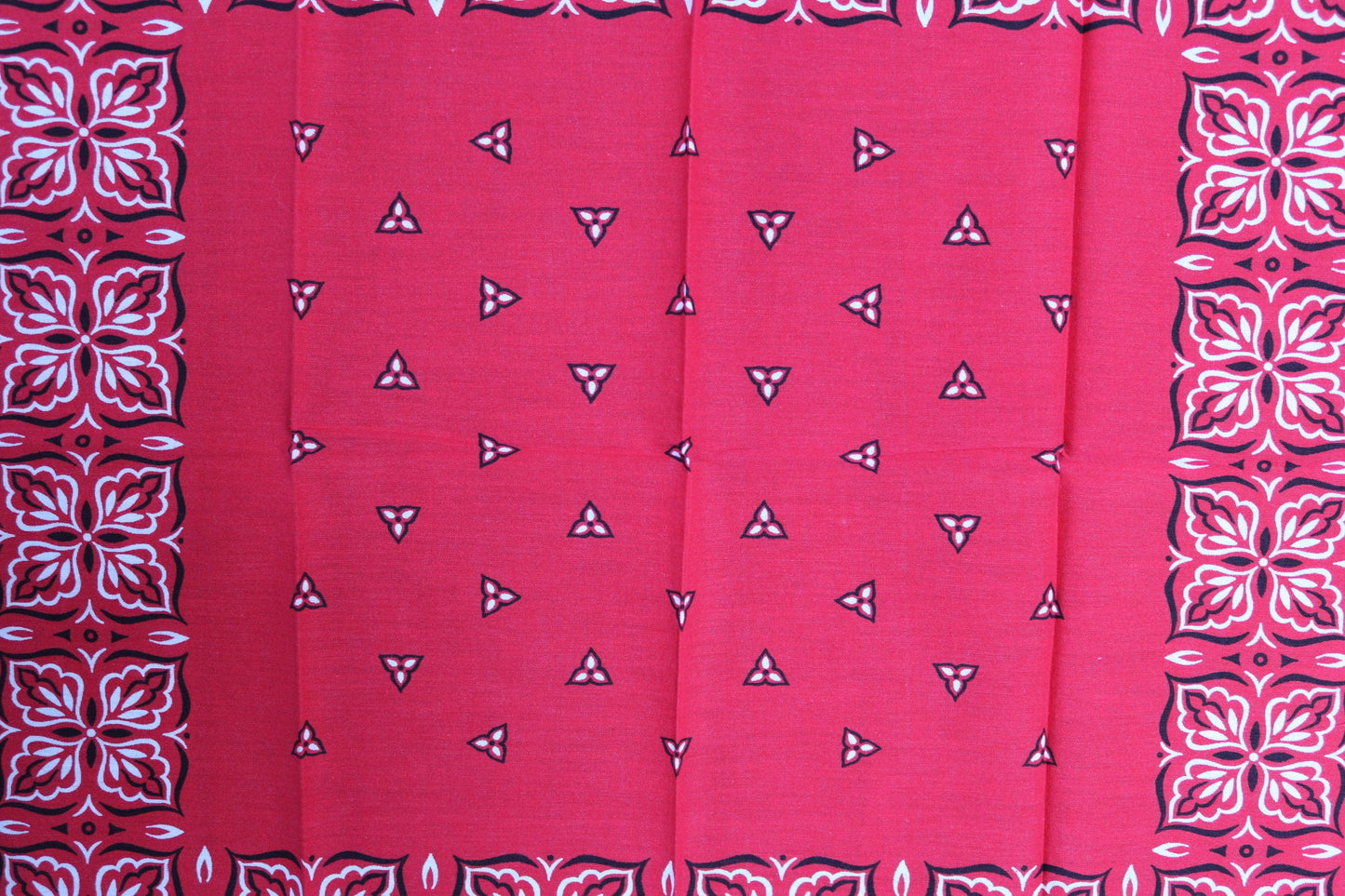 Vintage 1960s red cotton bandana - printed pocket square - workwear neckerchief - 22” x 19” - colourfast - RN 14193