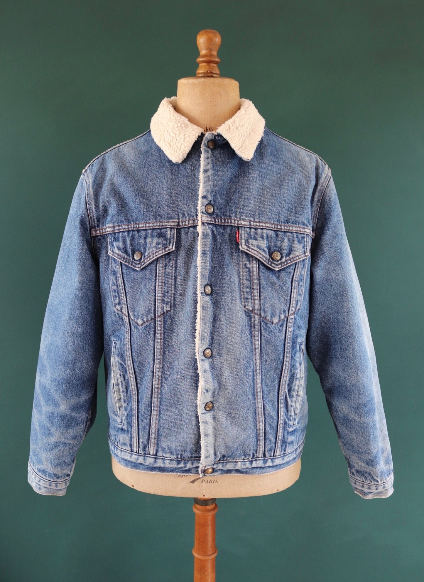 Vintage 1980s 80s Levis Levi Strauss 70608 shearling sherpa lined mid blue denim trucker jacket red tab small e 46" chest workwear
