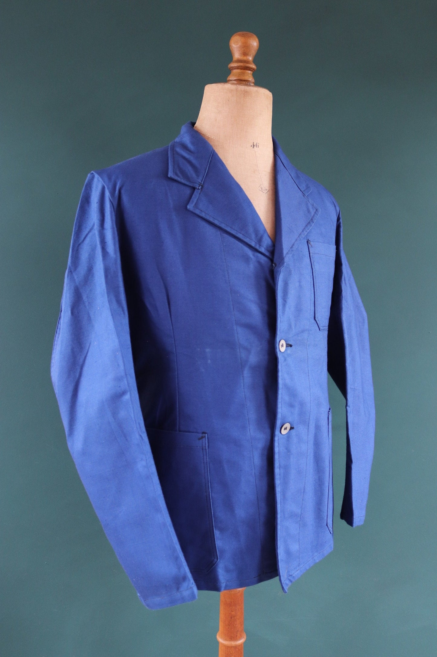 Vintage WW2 workwear jacket 1940s deadstock Swedish military hospital indigo blue cotton twill work chore 41” chest