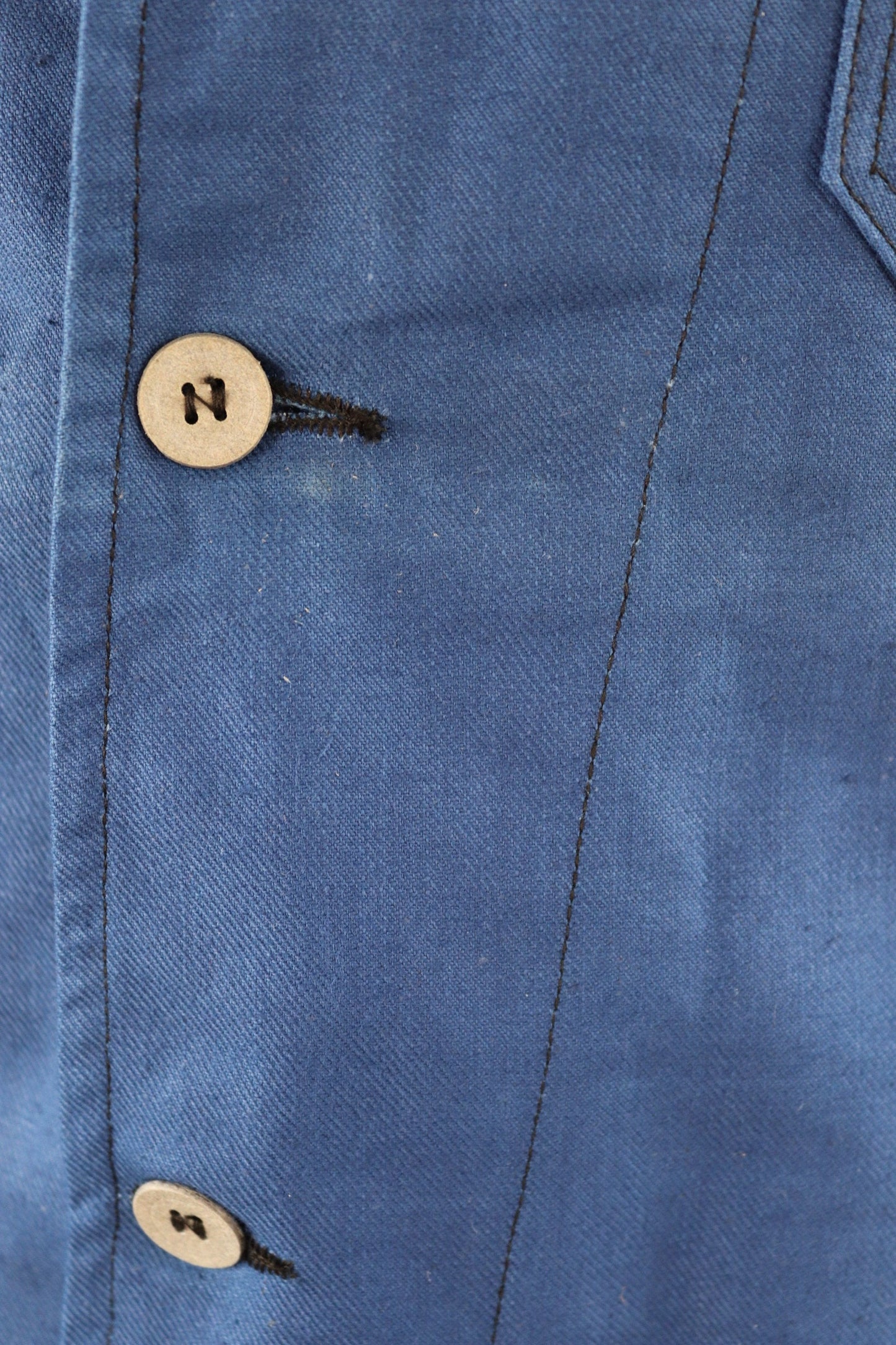 Vintage WW2 workwear jacket 1940s deadstock Swedish military hospital indigo blue cotton twill work chore 41” chest