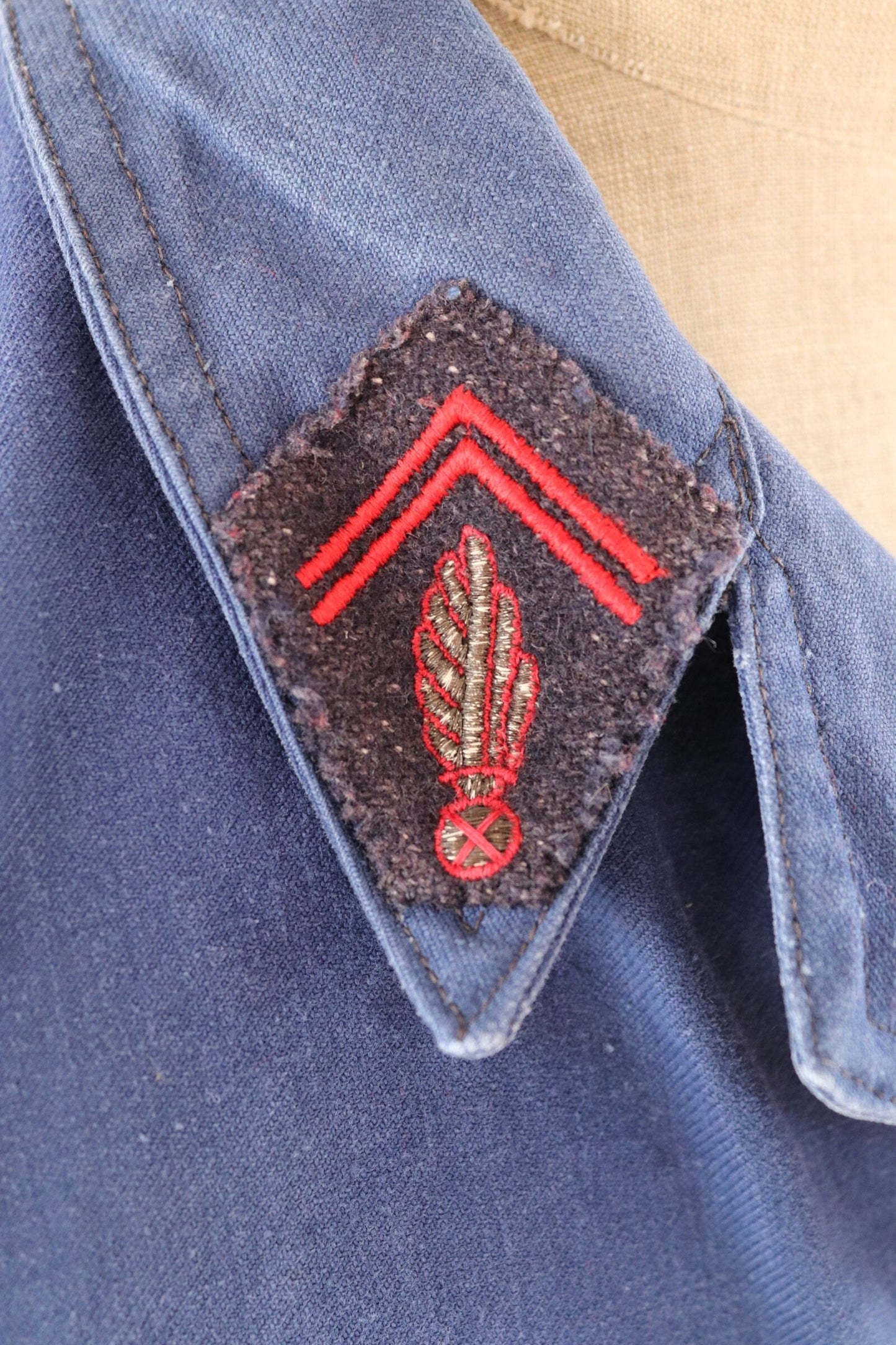 Vintage French blue workwear jacket 1960s pompier fireman cotton twill work chore faded 46” chest bleu de travail
