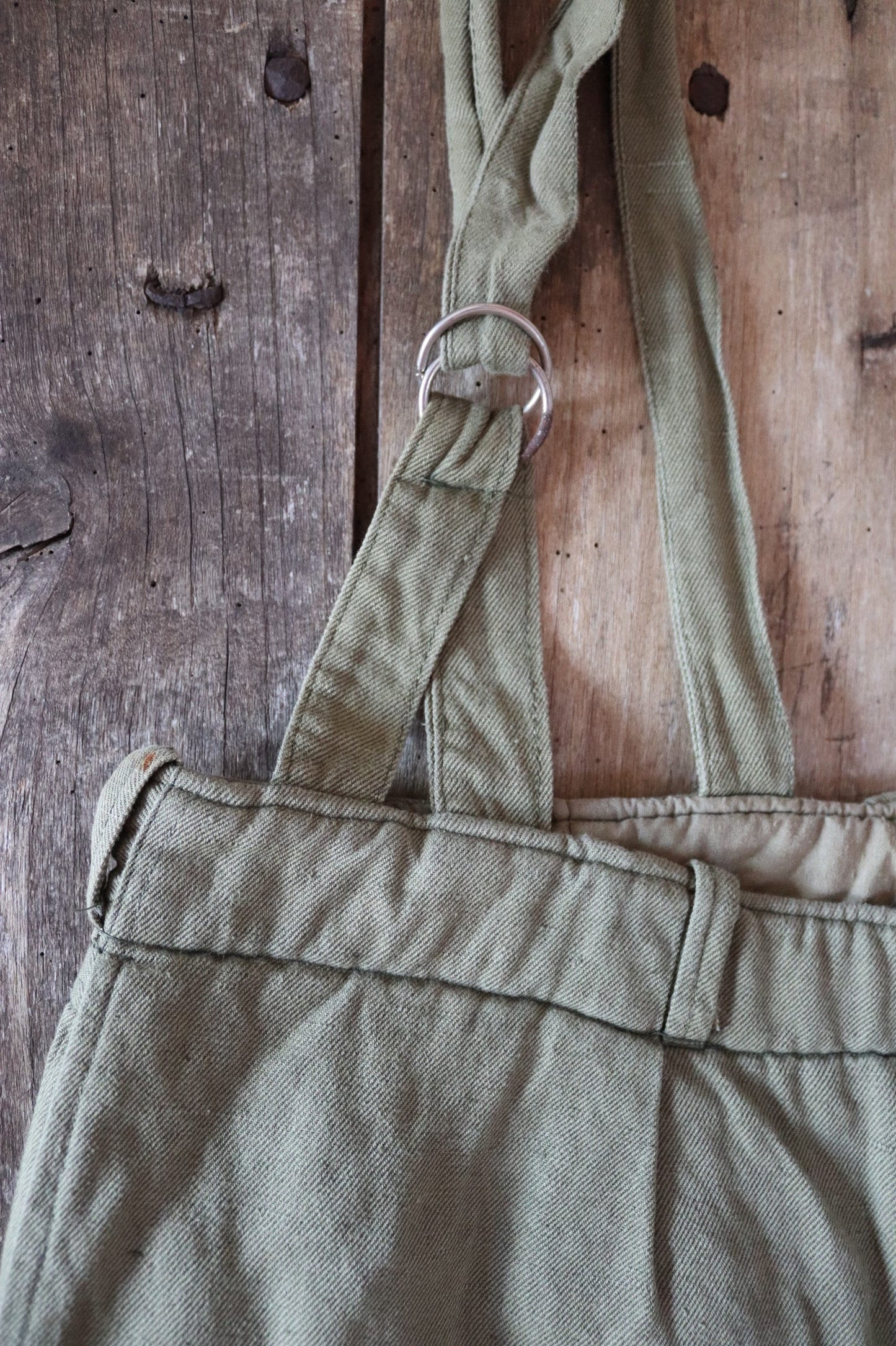 Vintage European green cotton padded insulated military tanker overalls dungarees workwear hunting protective clothing 34” x 28”