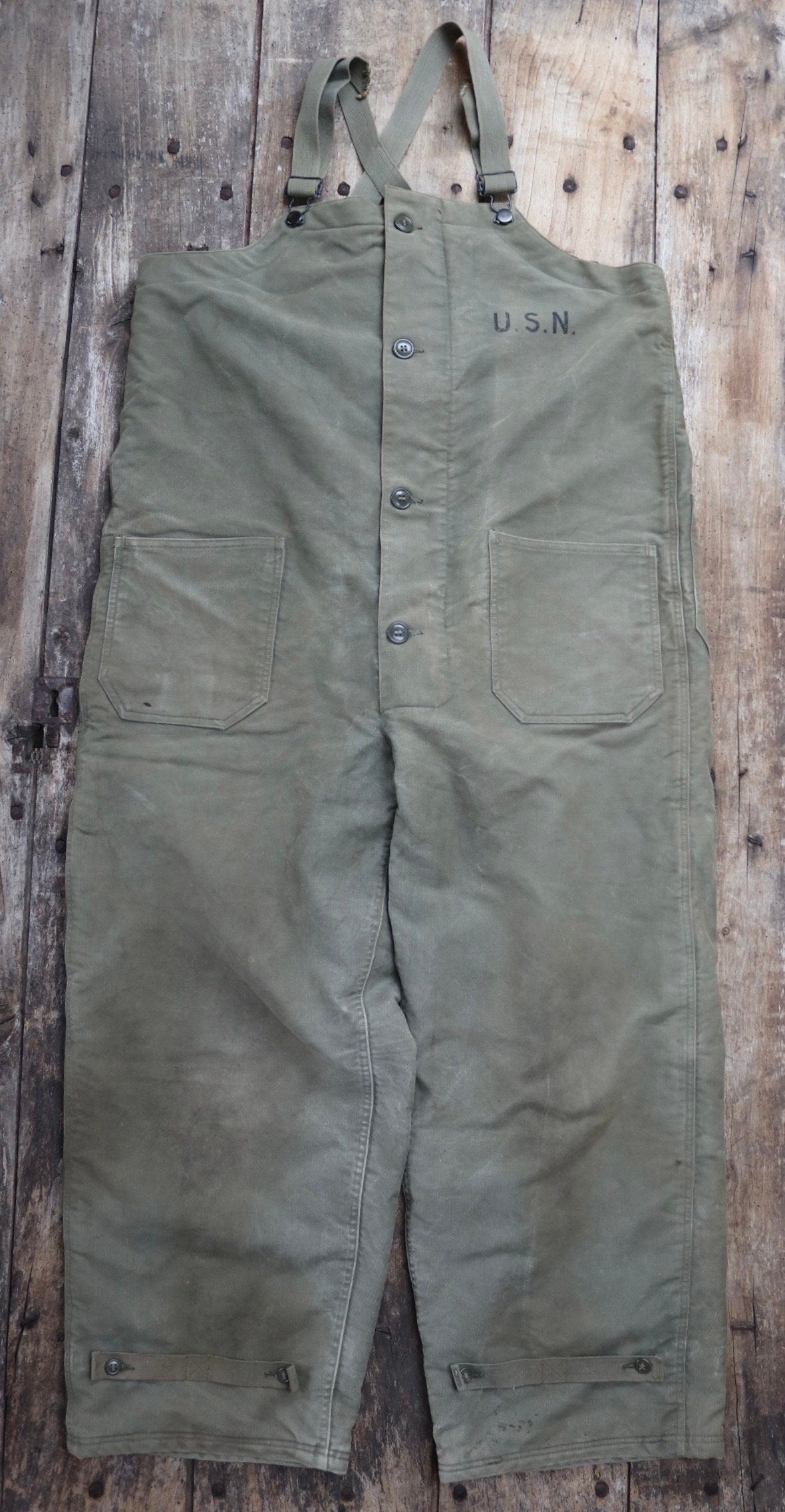 Vintage 1940s 40s WW2 era us navy USN NXSX khaki green insulated deck overalls dungarees bib brace 48” x 28” Talon zipper