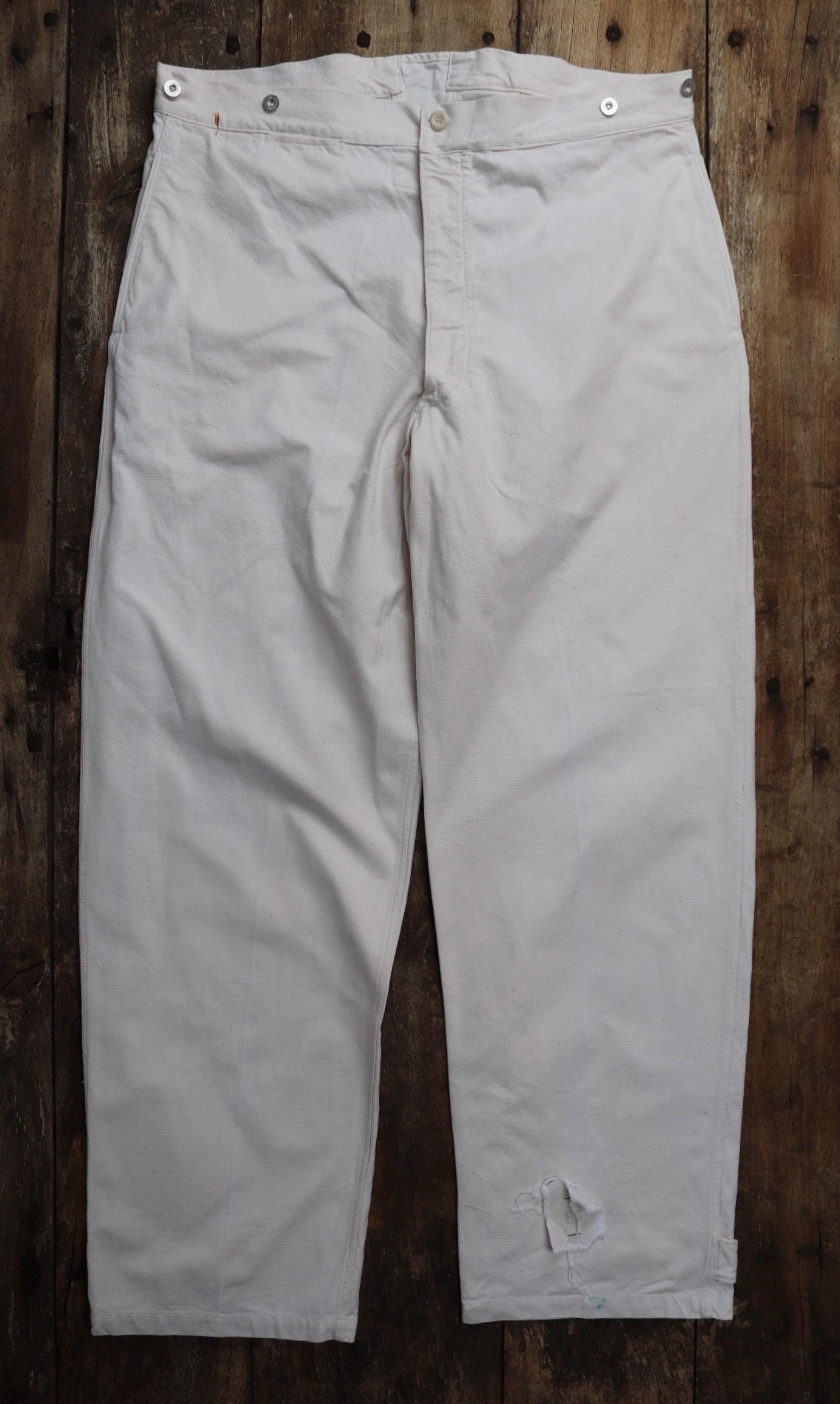 Vintage French buckle back trousers workwear 1940s 1950s deadstock military hospital ecru work chore 41” x 33”