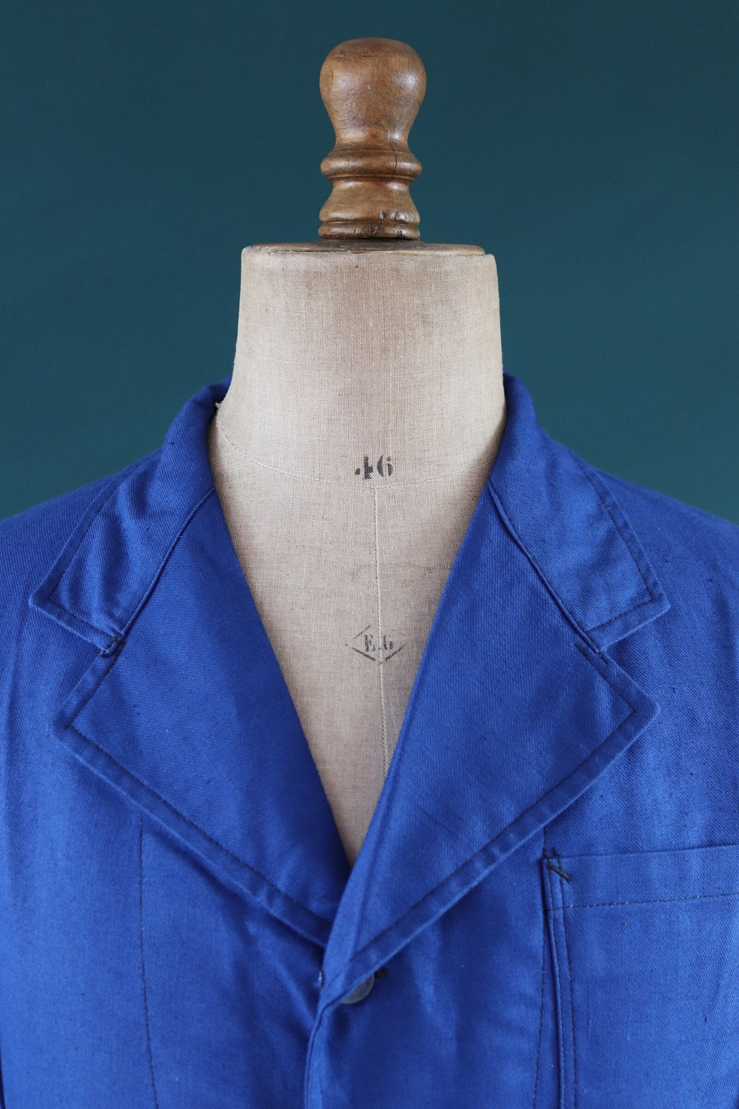 Vintage WW2 workwear jacket 1940s deadstock Swedish military hospital indigo blue cotton twill work chore 41” chest