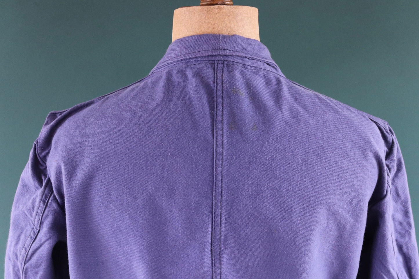 Vintage WW2 workwear jacket 1940s deadstock Swedish military hospital indigo blue cotton twill work chore 47” chest