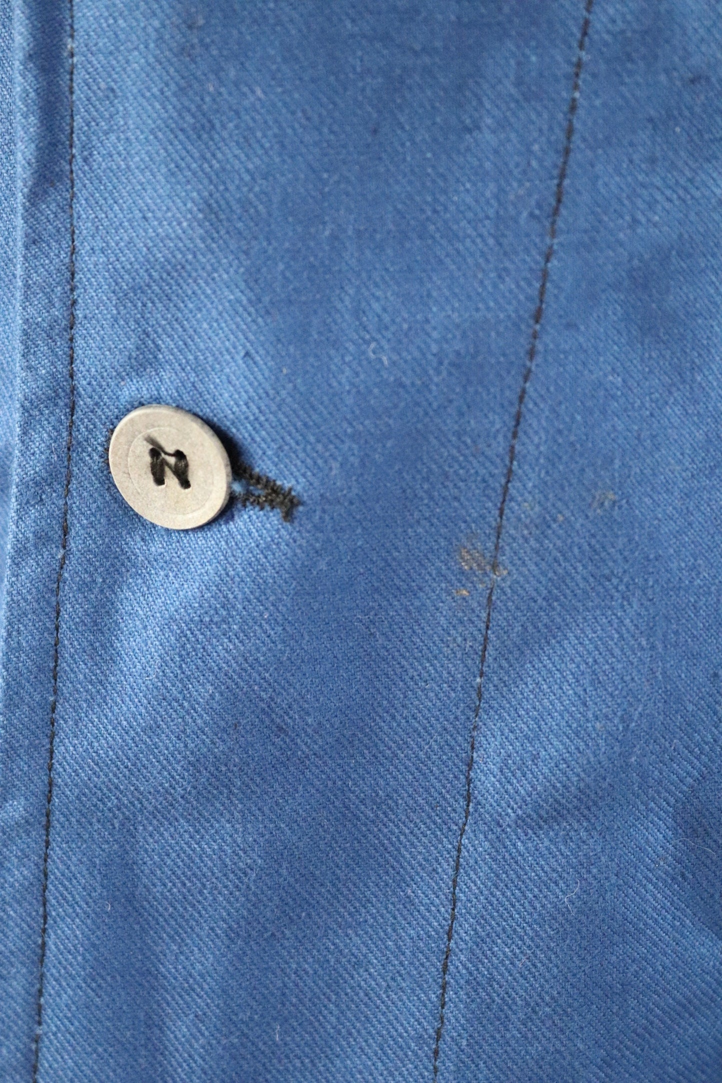 Vintage WW2 workwear jacket 1940s deadstock Swedish military hospital indigo blue cotton twill work chore 42” chest