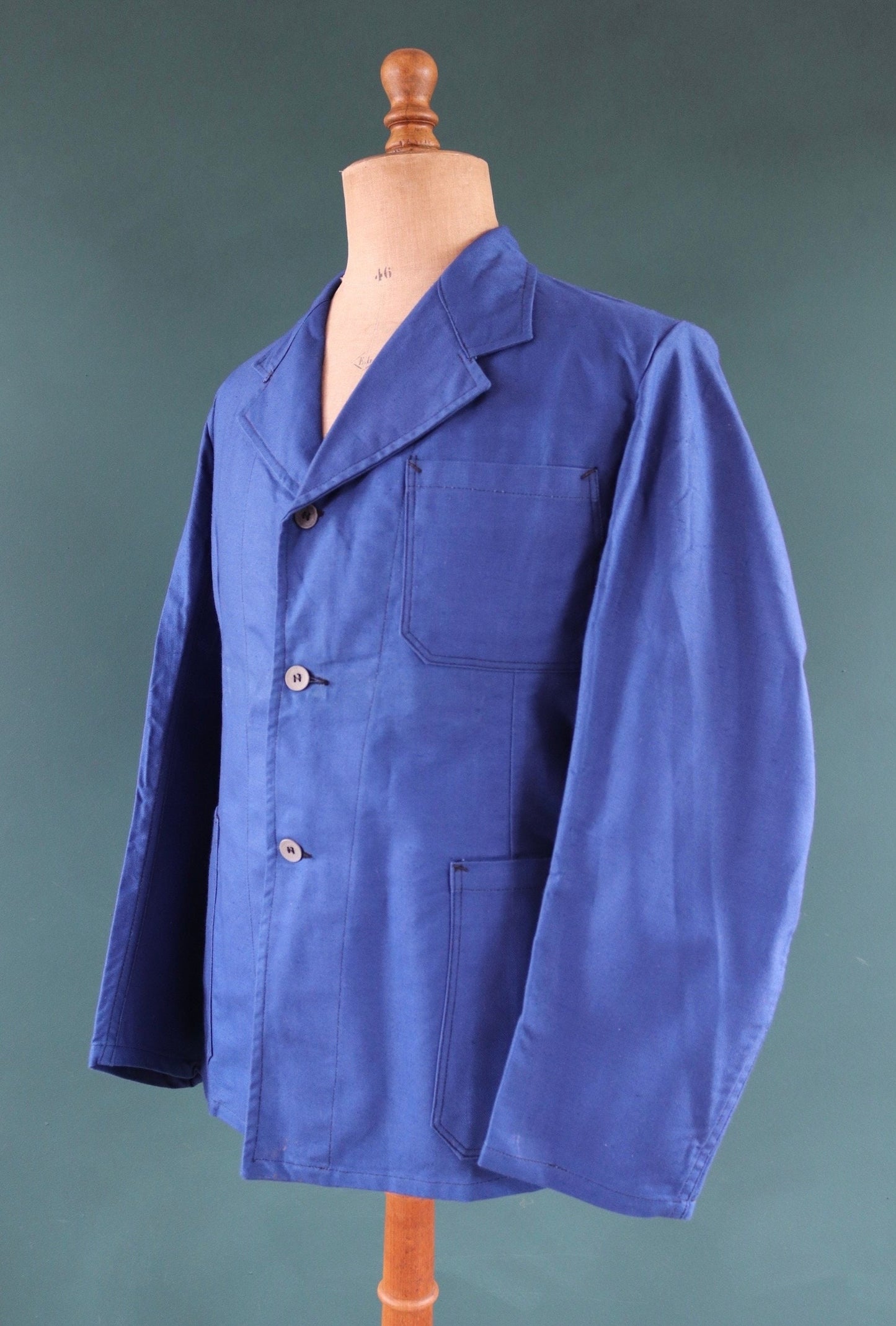 Vintage WW2 workwear jacket 1940s deadstock Swedish military hospital indigo blue cotton twill work chore 41” chest