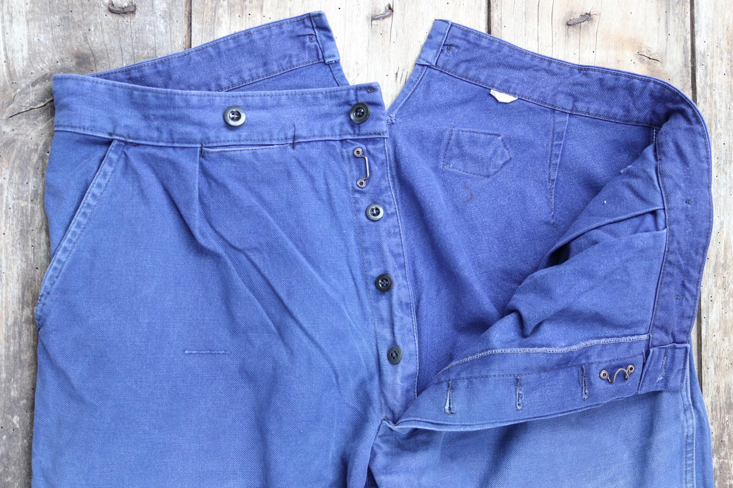 Vintage French workwear trousers pants 1940s 1950s indigo cotton twill work chore 38” x 29” buckle back fishtail