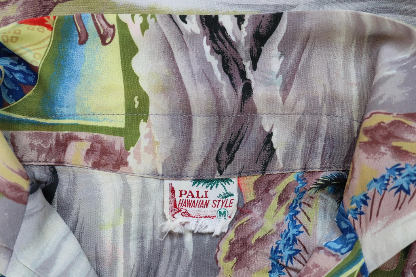 Vintage 1950s 50s Pali Eugene Savage King Kamehameha volcano print rayon Hawaiian tiki shirt Aloha Universal World 46” chest