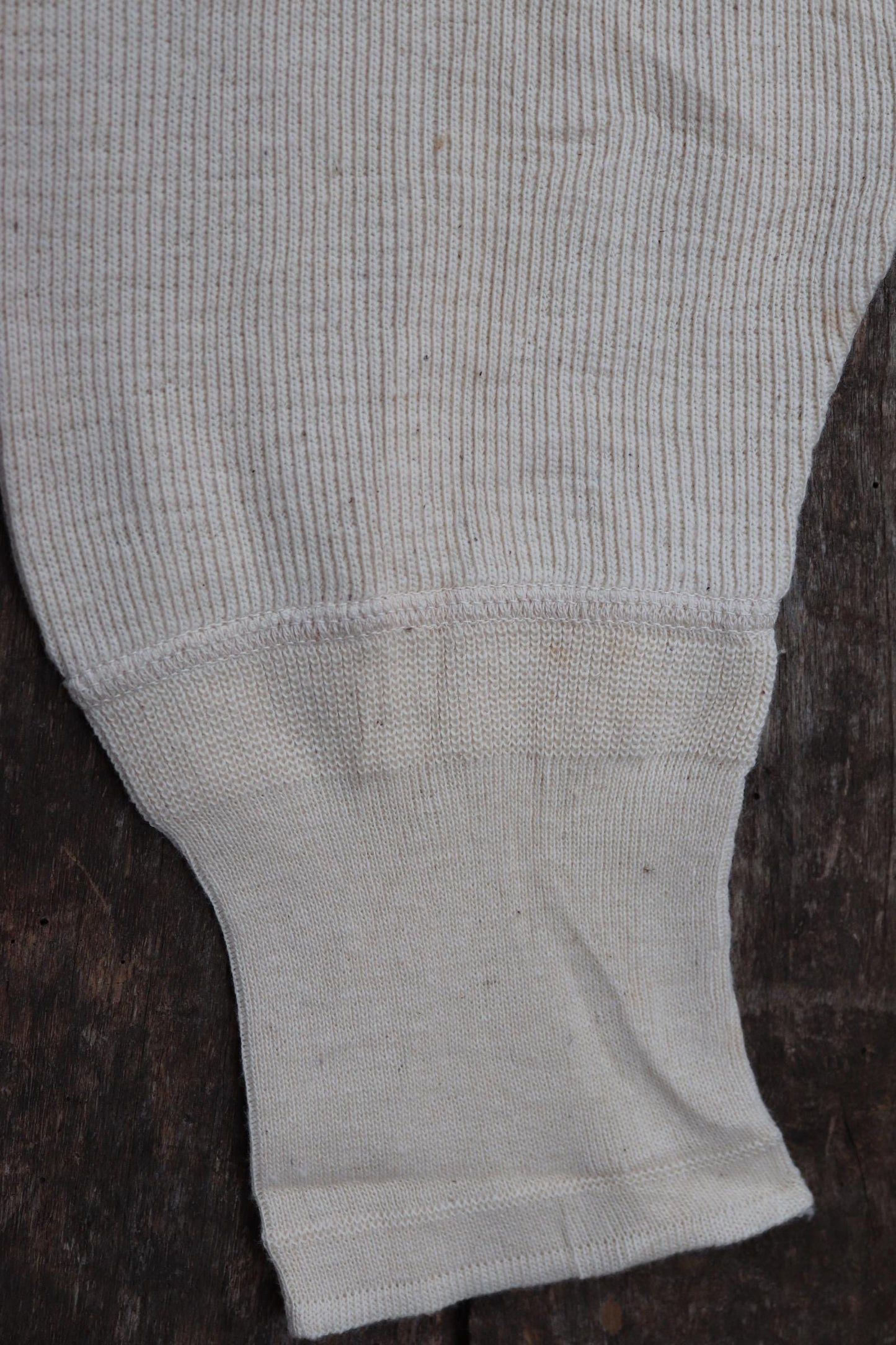 Vintage 1940s WW2 underwear - unworn long johns - Swedish army military - ecru white fleck ribbed cotton - thermal loungewear - 34" x 26"