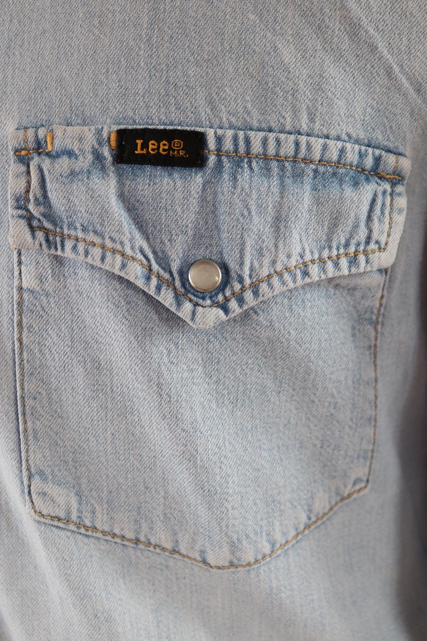 Vintage Lee pale blue chambray denim shirt cowboy western 42" chest pearl snap