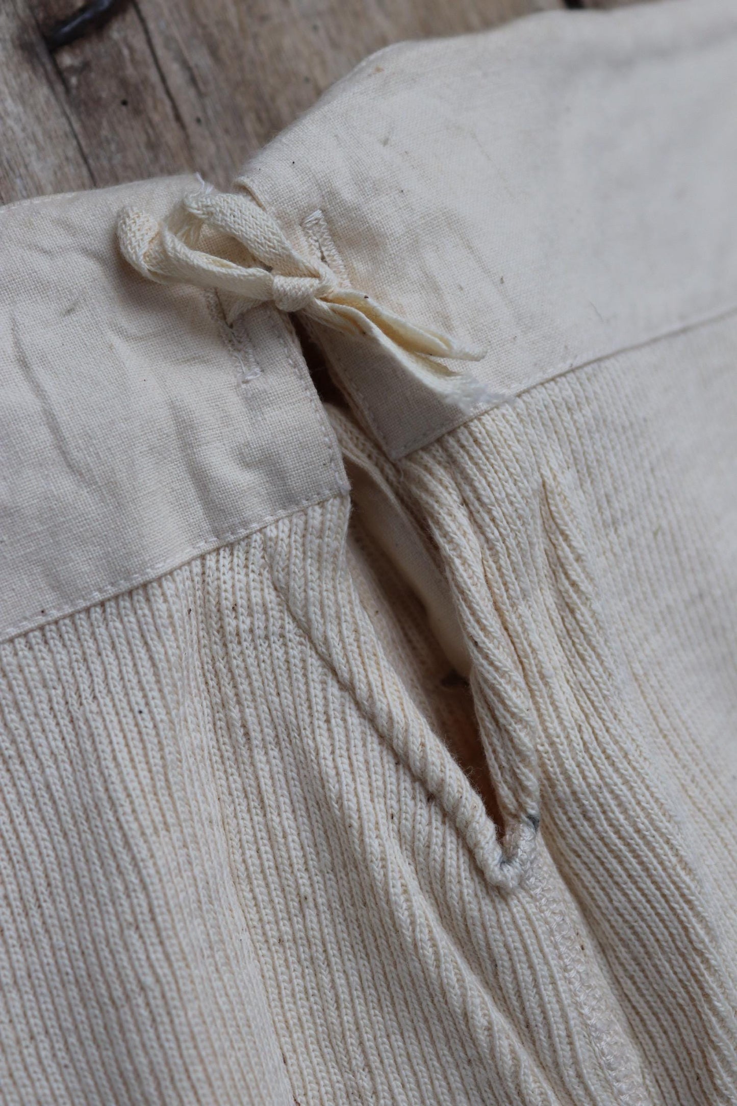 Vintage 1940s WW2 Swedish military underwear - ecru white ribbed cotton long johns - thermal loungewear - 34" x 26"