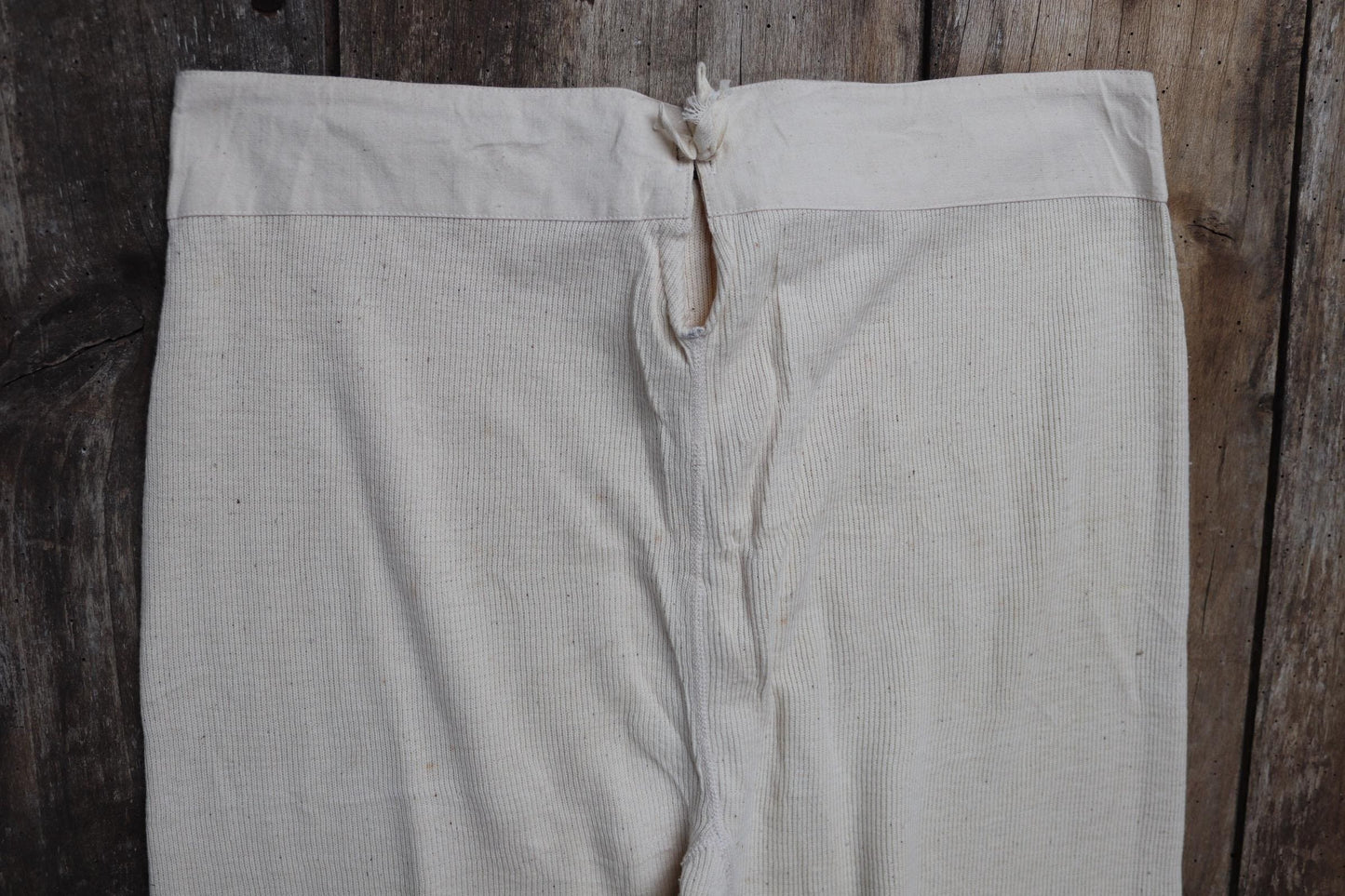 Vintage 1940s WW2 underwear - unworn long johns - Swedish army military - ecru white fleck ribbed cotton - thermal loungewear - 34" x 26"