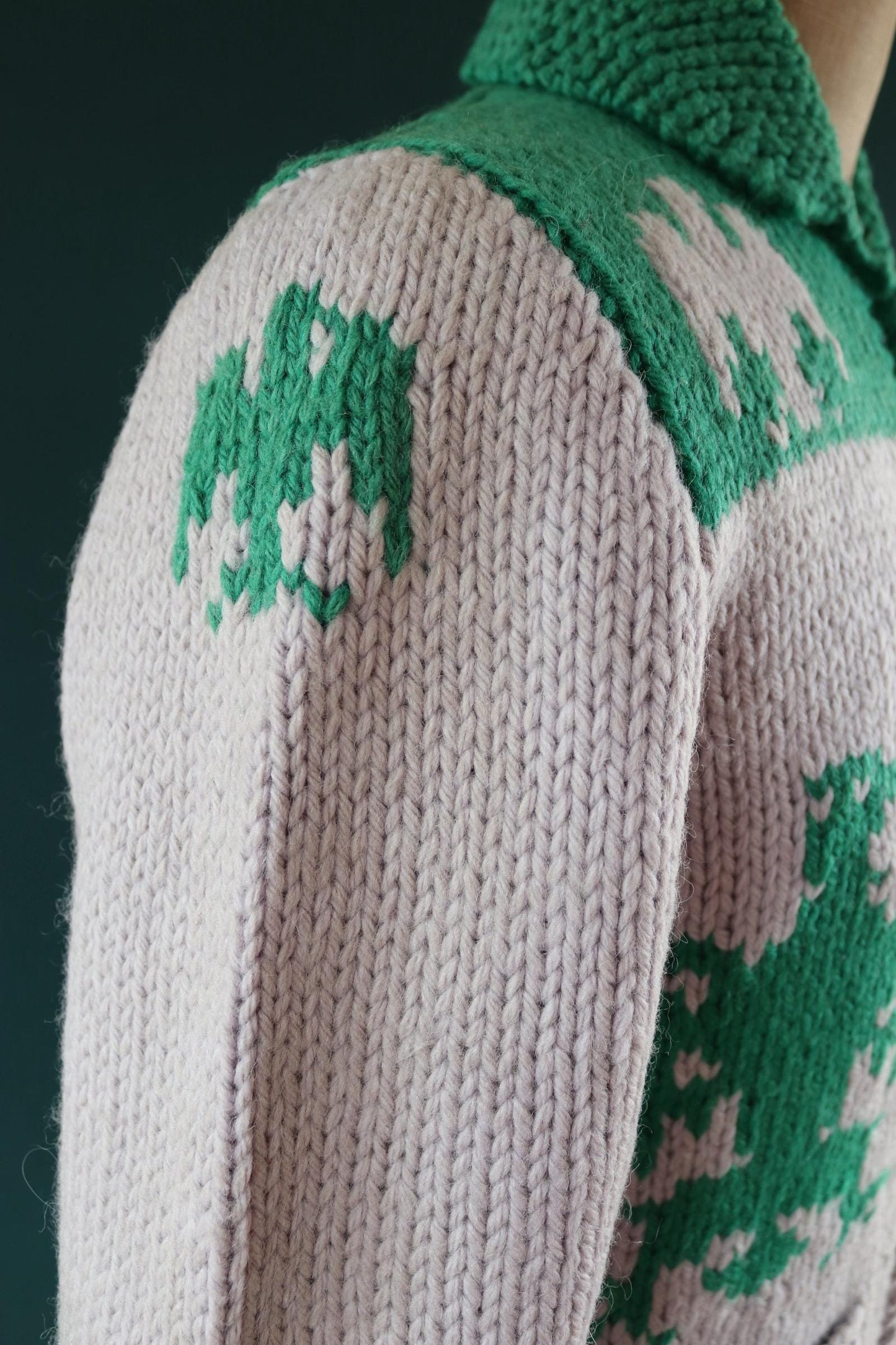 Vintage 1950 50s 1960s 60s chunky knitted wool cowichan sweater cardigan jumper novelty hand made knit thunderbird shawl collar 41” chest