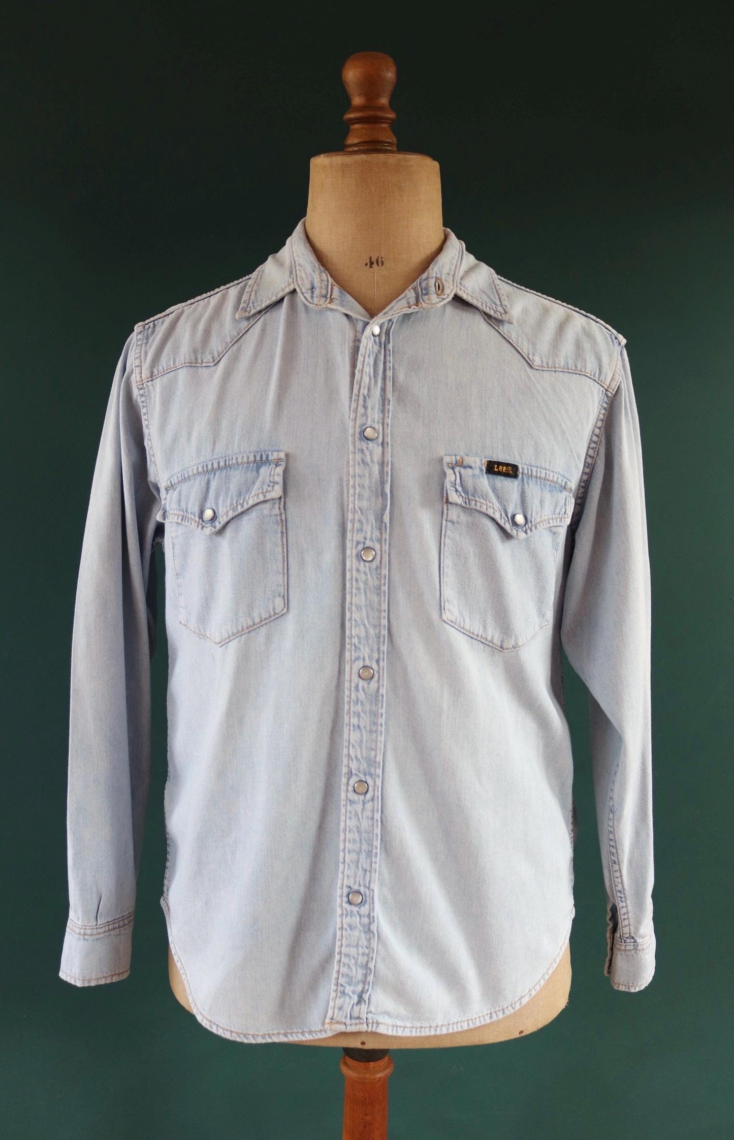 Vintage Lee pale blue chambray denim shirt cowboy western 42" chest pearl snap