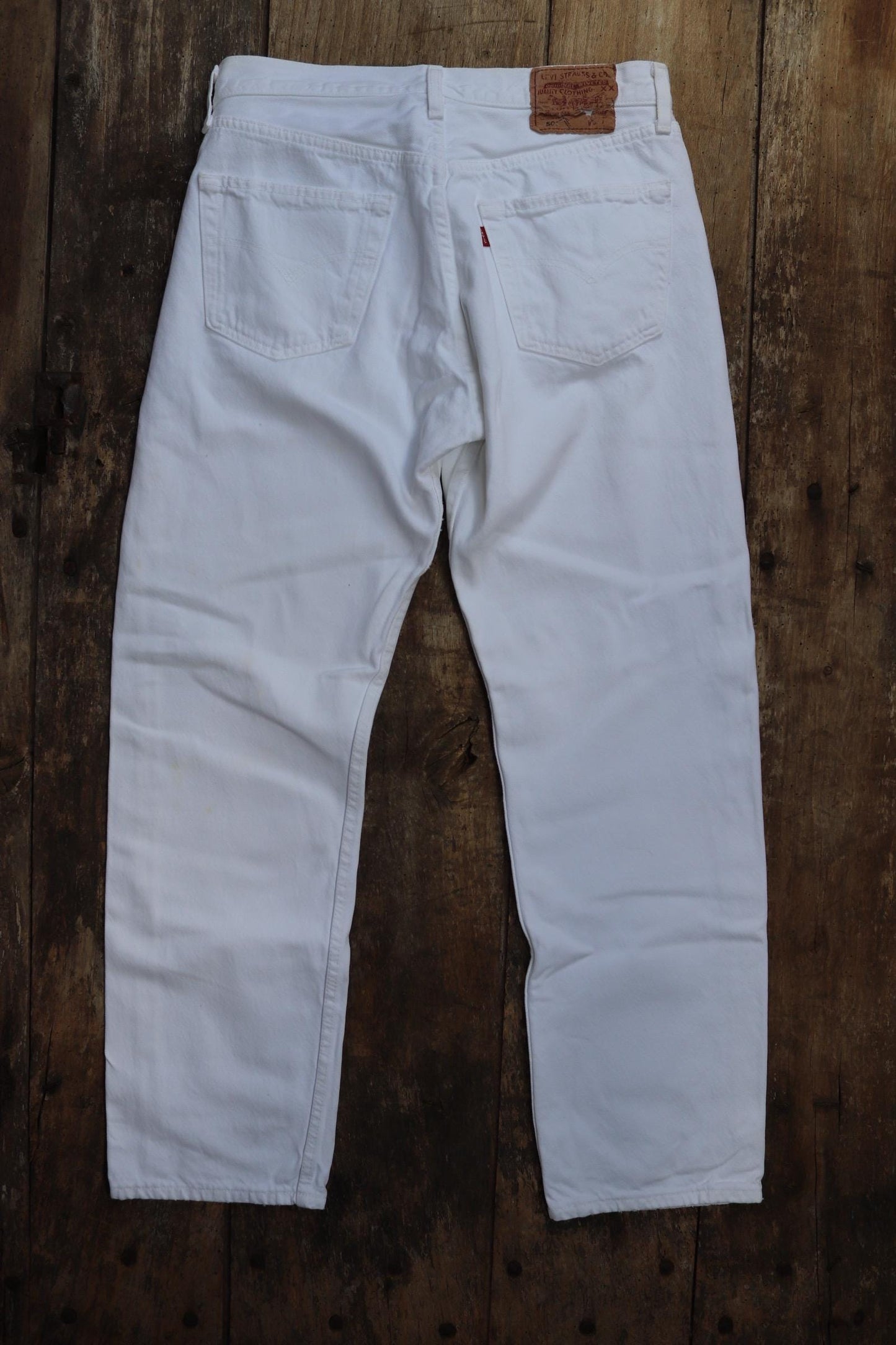 Vintage 2000s 00s Levis 501 Levi Strauss white red tab small e denim jeans button fly 31” x 29” mod